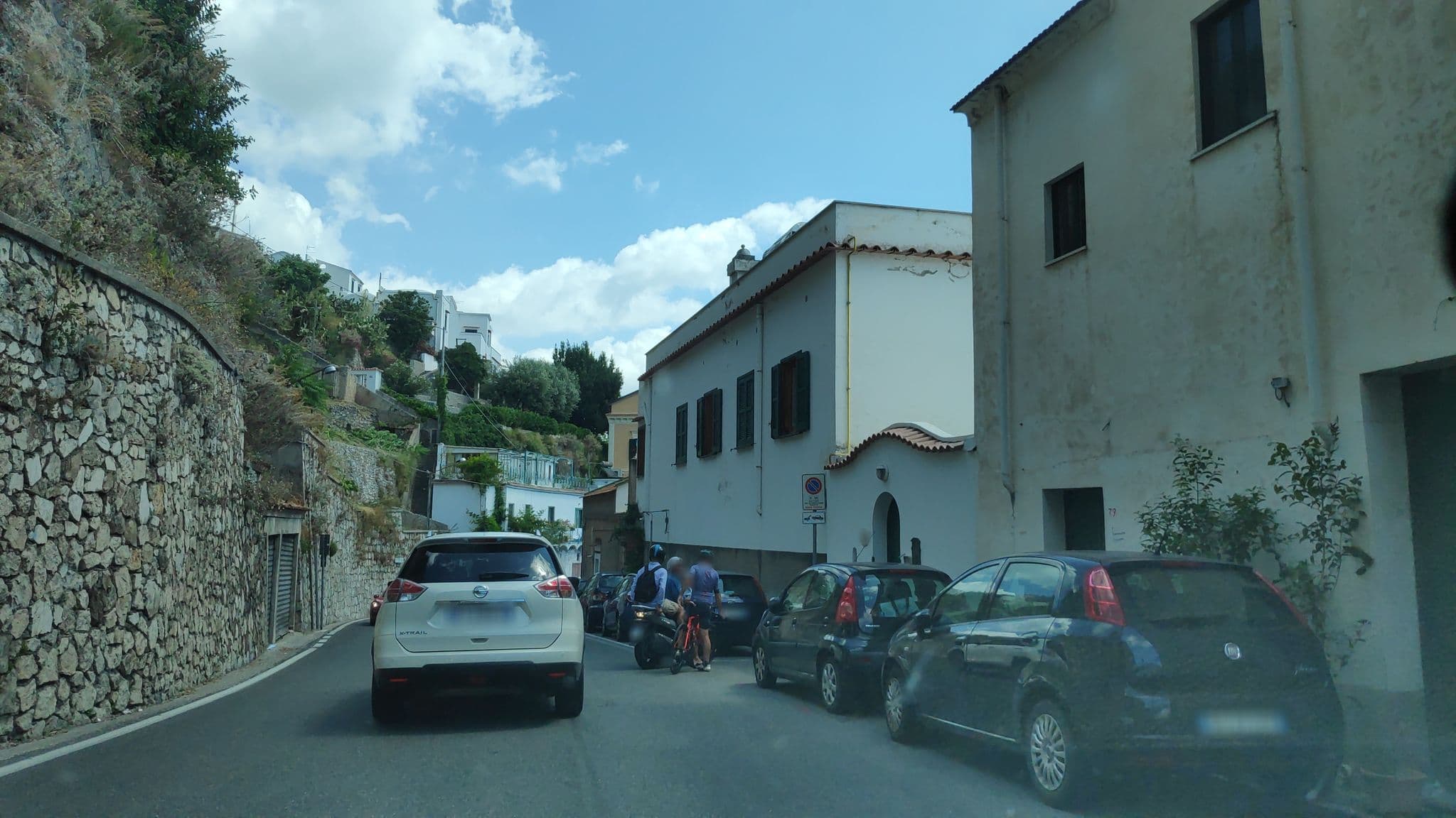 Street view near La Ninfa, Amalfi — © marcuscalabresus (CC BY-SA · Mapillary)