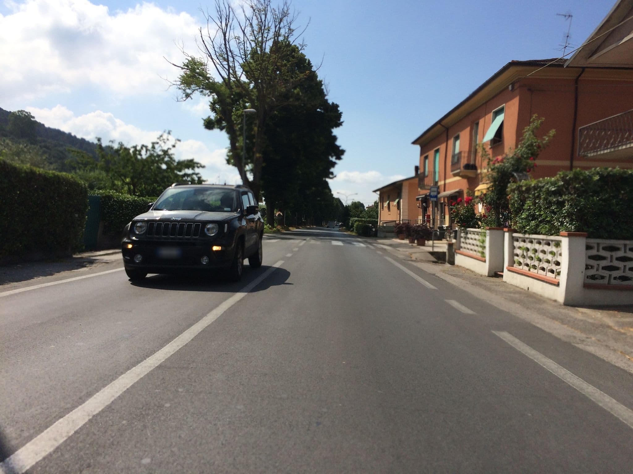 Street view near L'altalena, Piano di Mommio — © cxc (CC BY-SA · Mapillary)