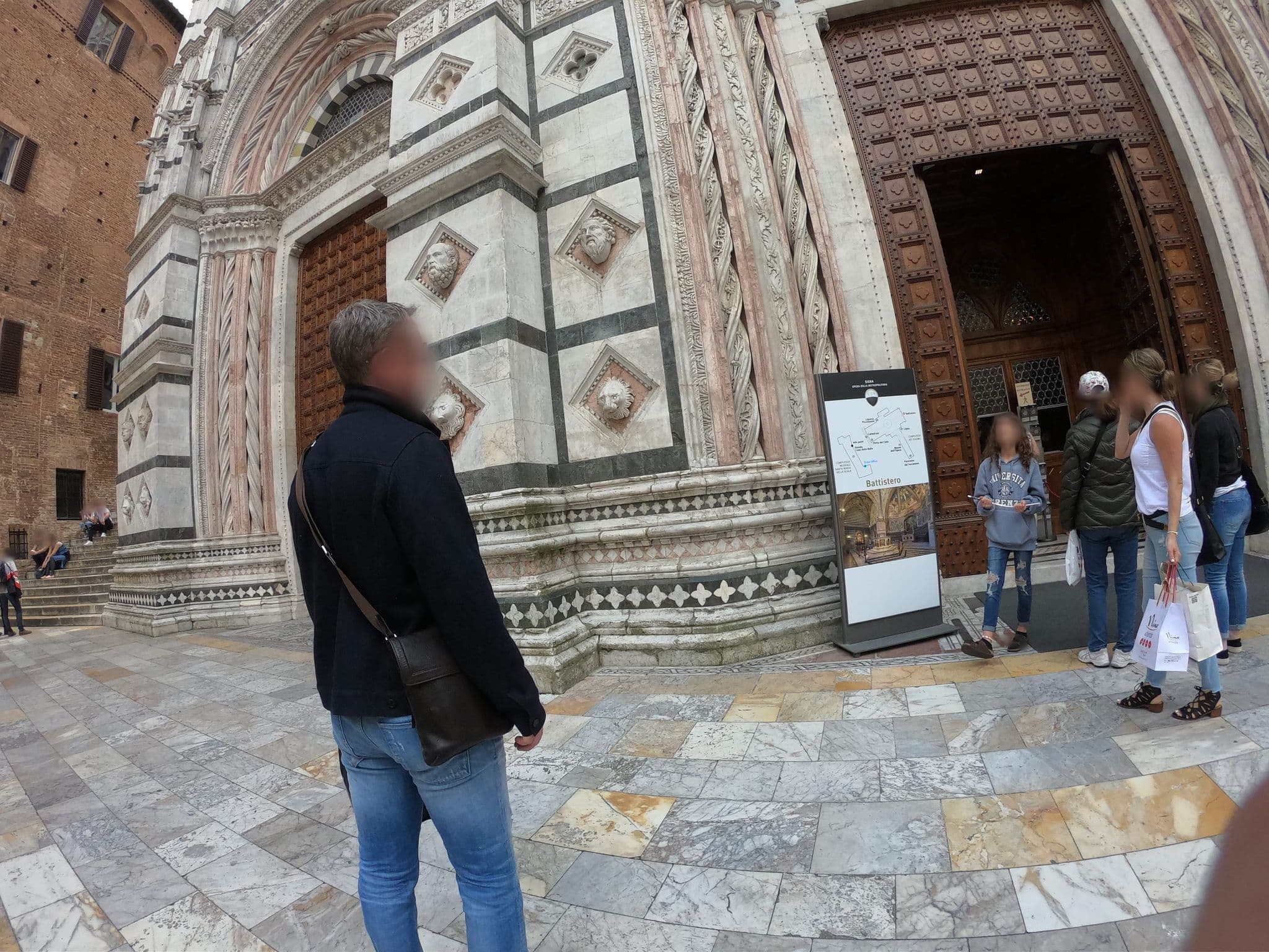 Street view near Il Battistero, Siena
