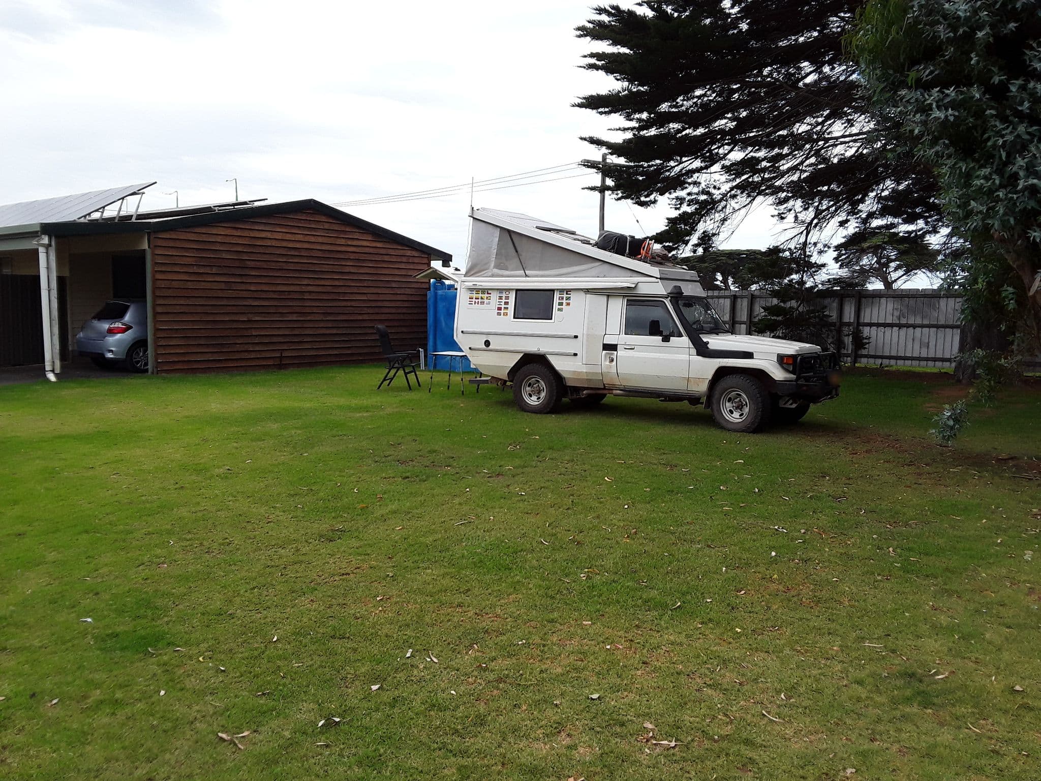 Street view near Gum Tree Caravan Park, Port Fairy — © janvanbekkum (CC BY-SA · Mapillary)