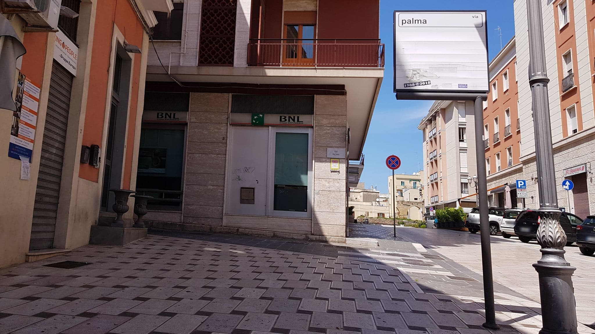 Street view near B&B La Perla, Brindisi — © ale_zena_it (CC BY-SA · Mapillary)