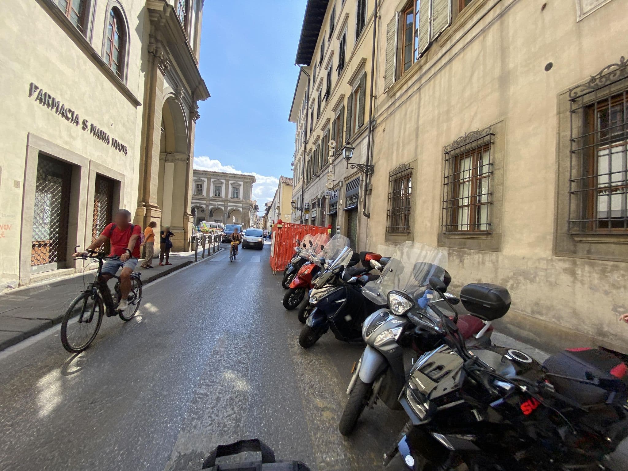 Street view near Tourist House Ghiberti, Florence
