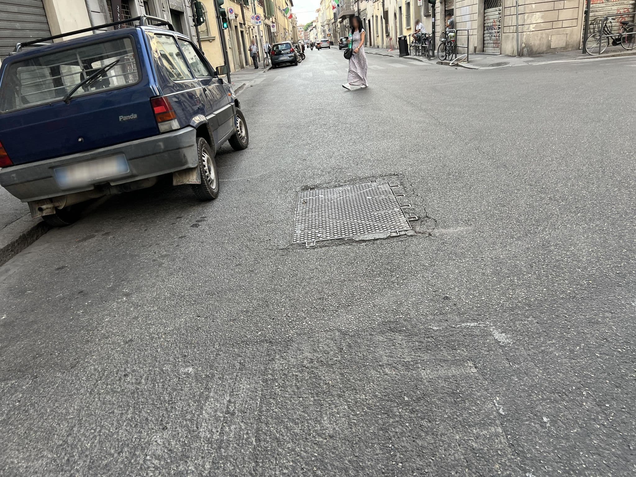 Street view near HHB Hotel, Florence
