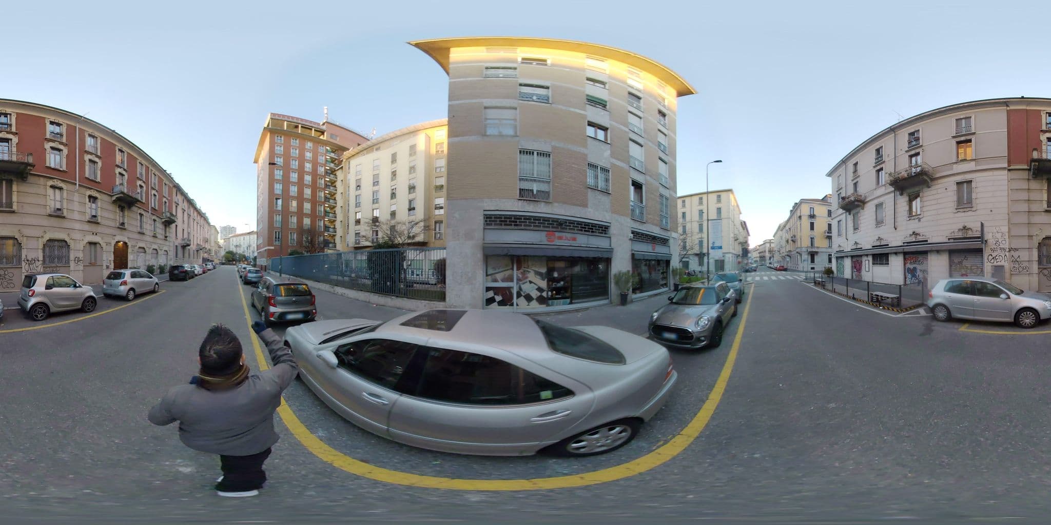 Street view near Unahotels Mediterraneo, Milan — © mapconcierge (CC BY-SA · Mapillary)