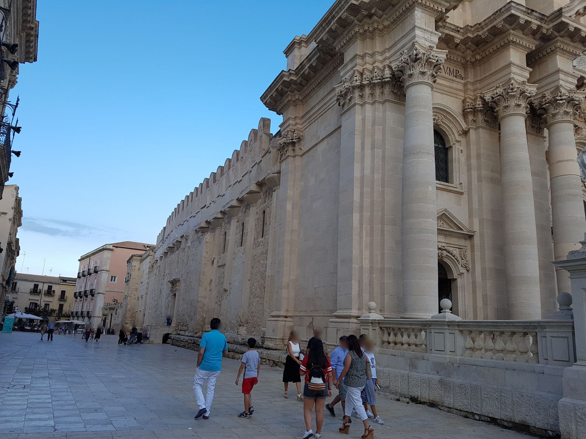 Street view near Il Duomo, Siracusa
