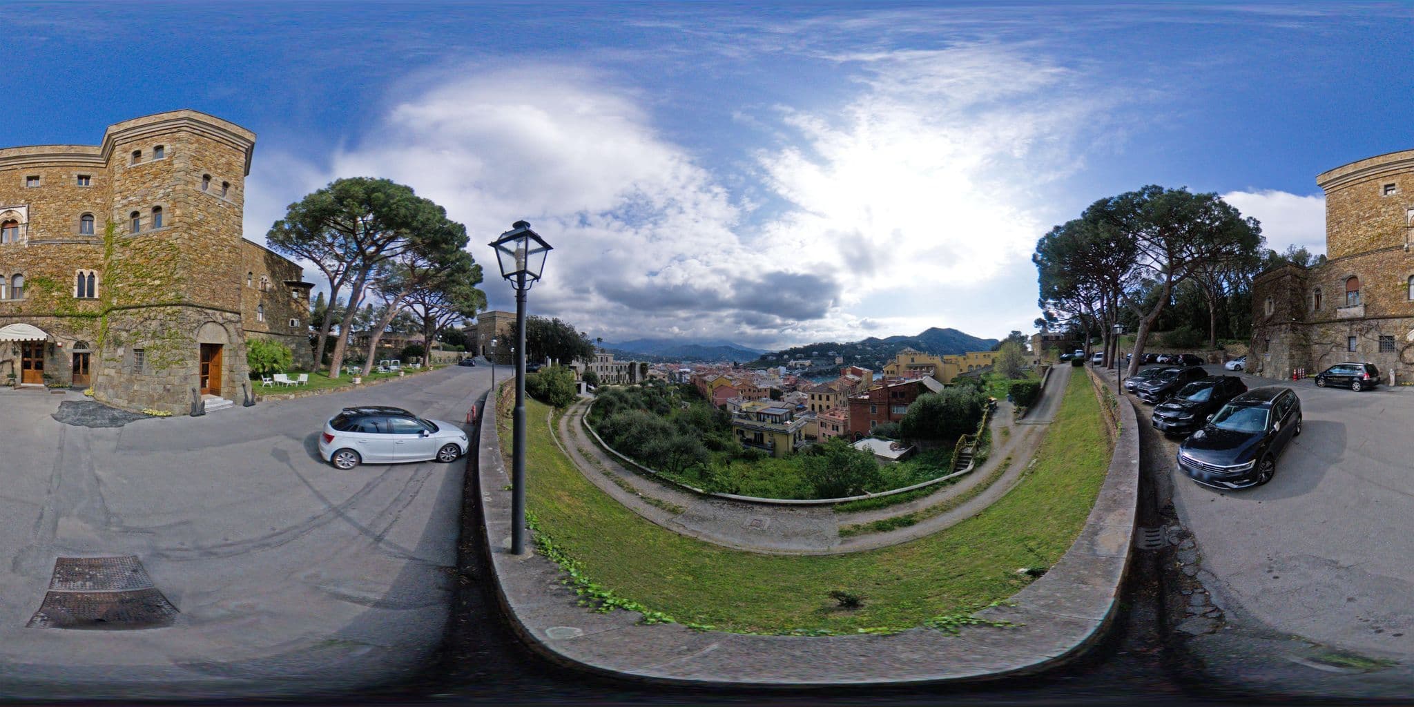Street view near Grand Hotel dei Castelli, Sestri Levante — © AllWays360 (CC BY-SA · Mapillary)
