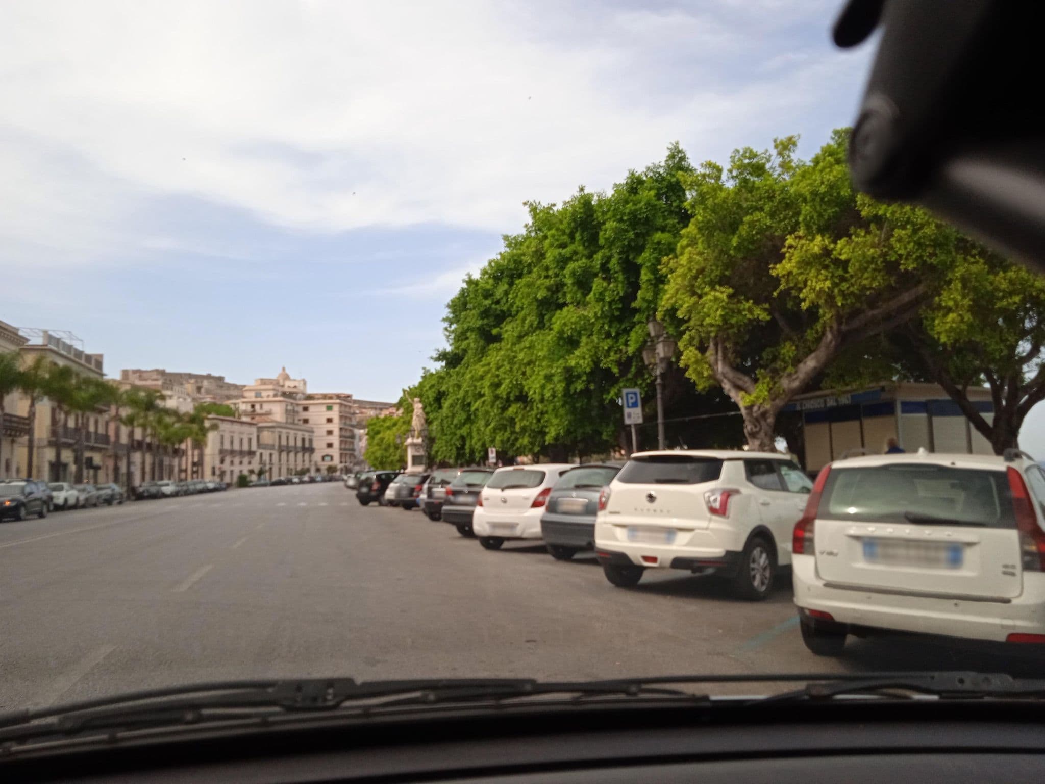 Street view near I Principi di Casador, Milazzo — © p8fy9y9fs (CC BY-SA · Mapillary)