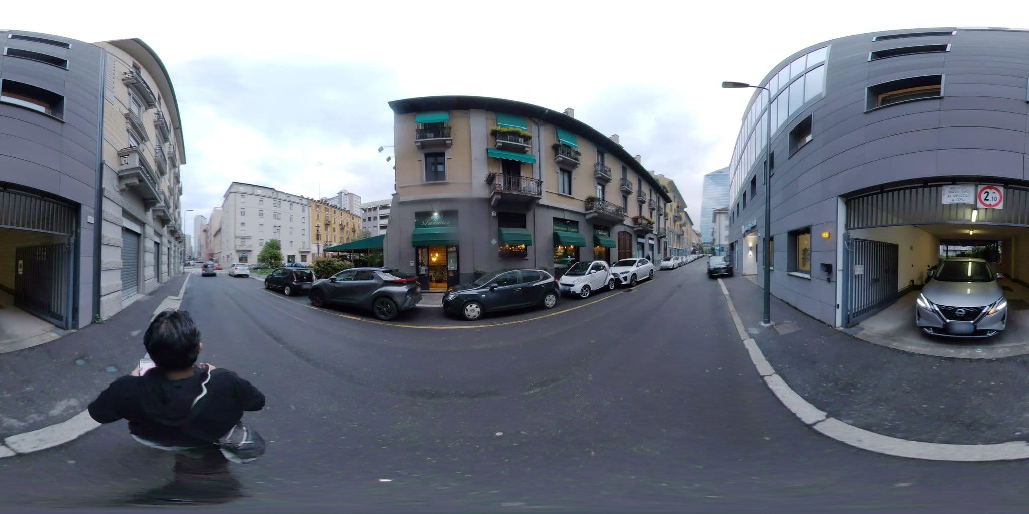 Street view near Palazzo Cornalia, Brera
