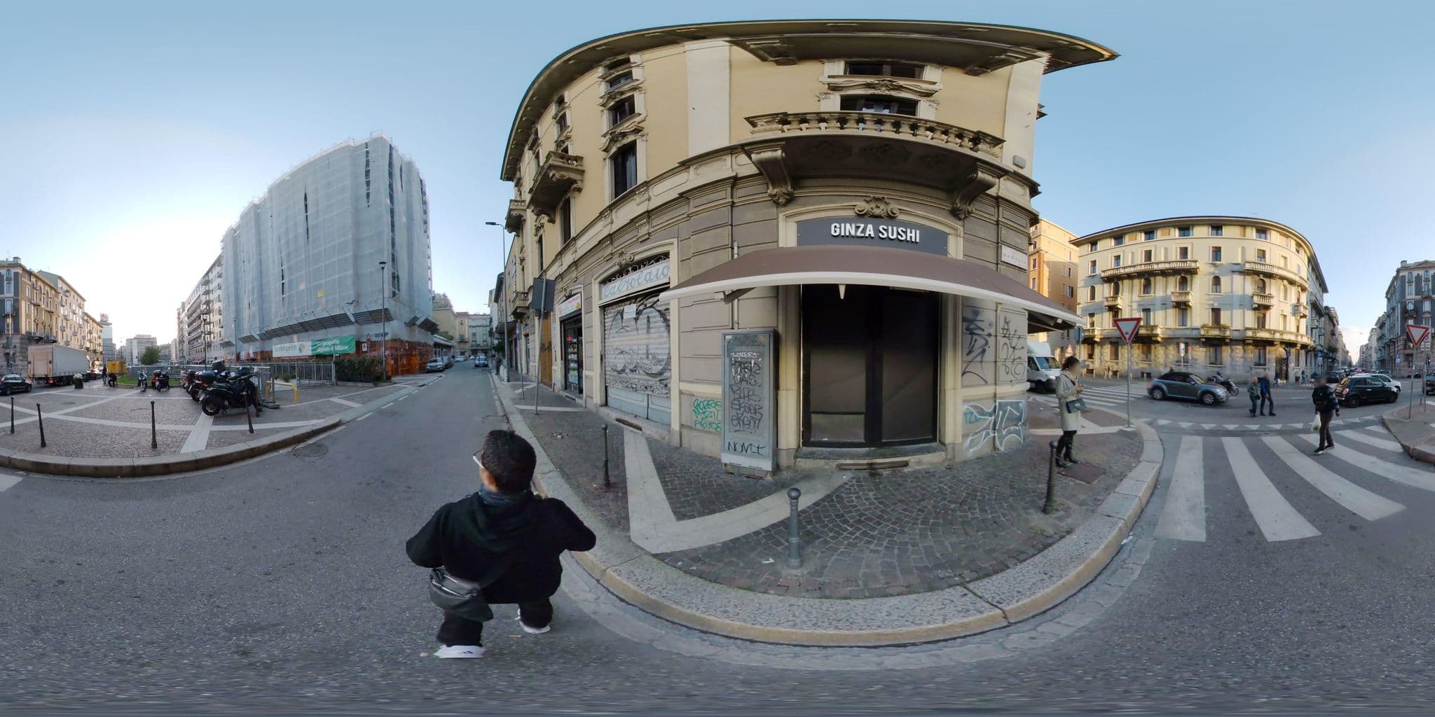 Street view near Hotel Loreto, Brera