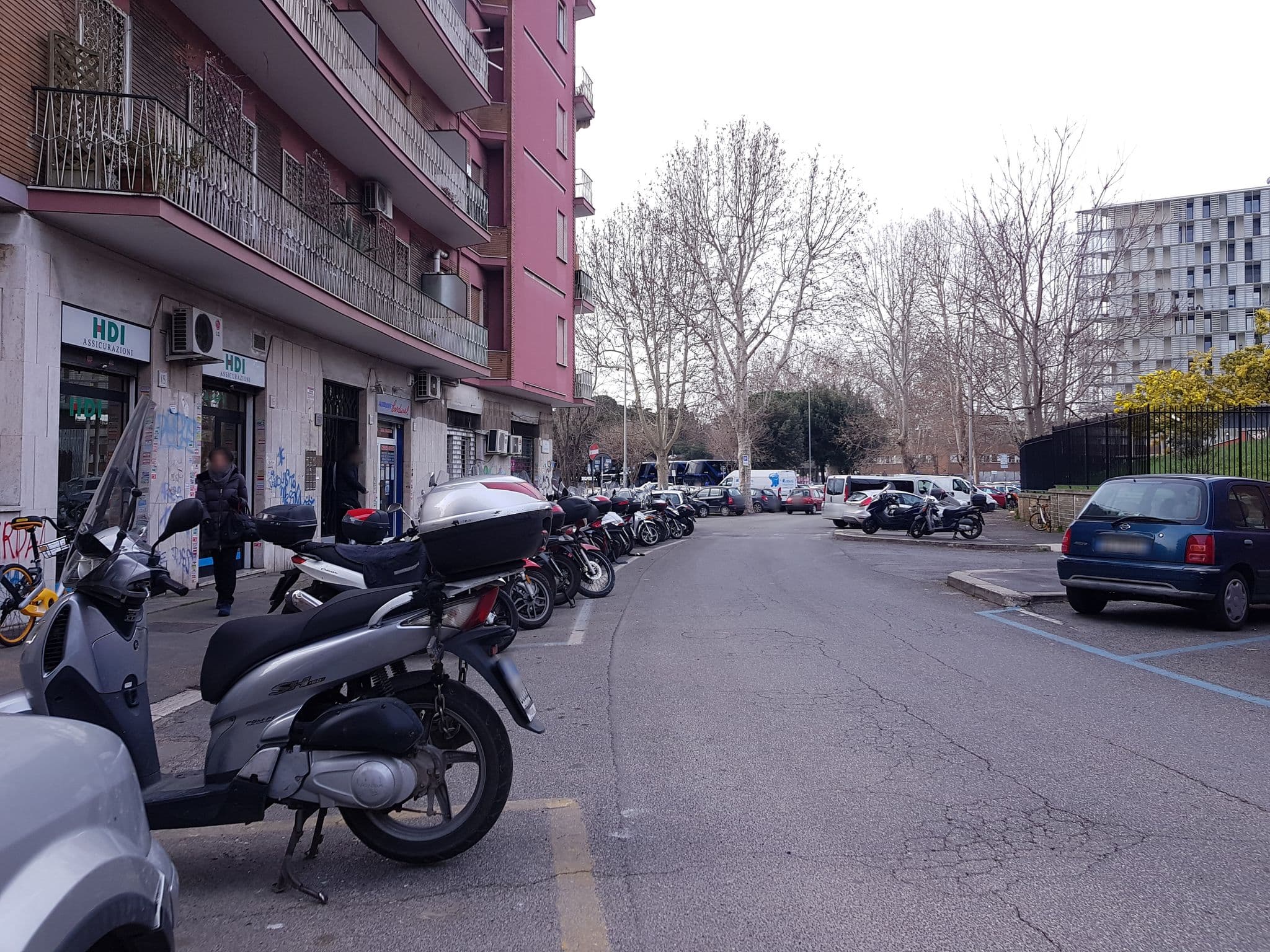Street view near Relais Tiburtina, Casal Bertone — © ale_zena_it (CC BY-SA · Mapillary)