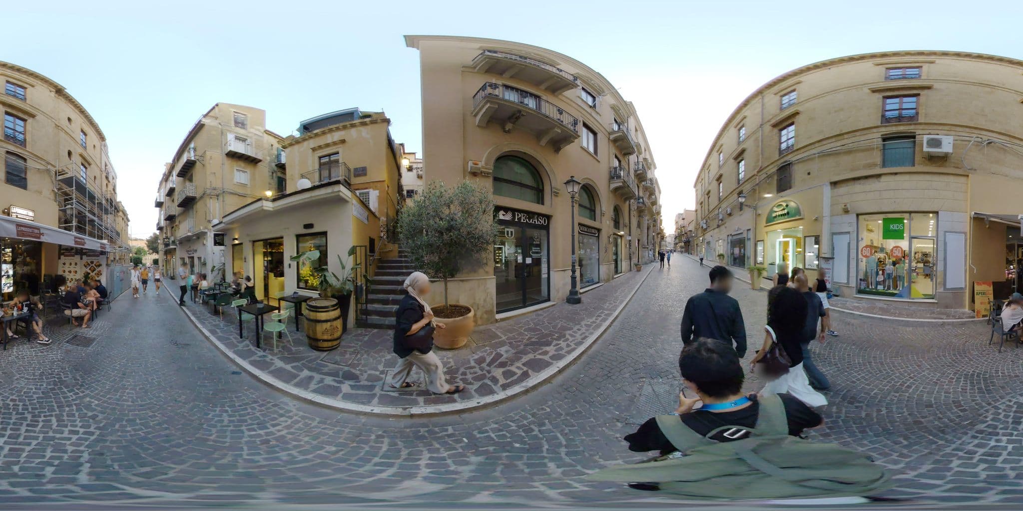 Street view near La Terrazza di Carolina, Agrigento — © mapconcierge (CC BY-SA · Mapillary)