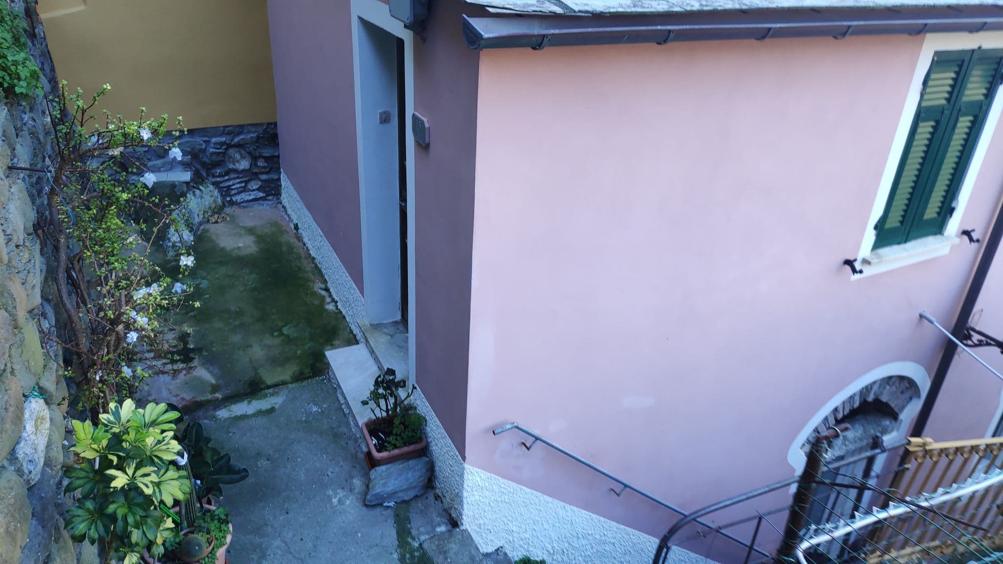 Street view near Da Paulin, Riomaggiore — © marcuscalabresus (CC BY-SA · Mapillary)
