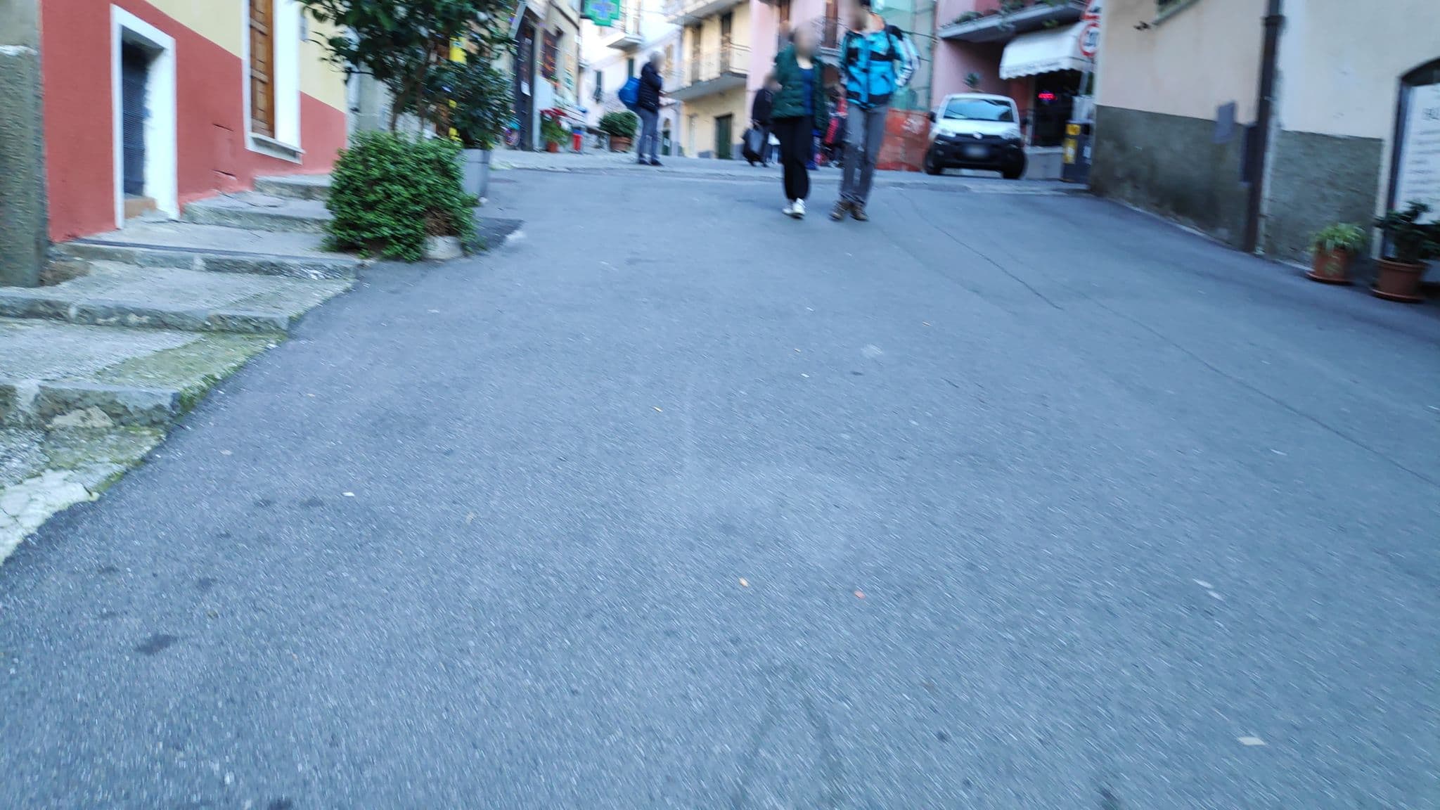 Street view near Ca De Gianchi, Riomaggiore — © marcuscalabresus (CC BY-SA · Mapillary)