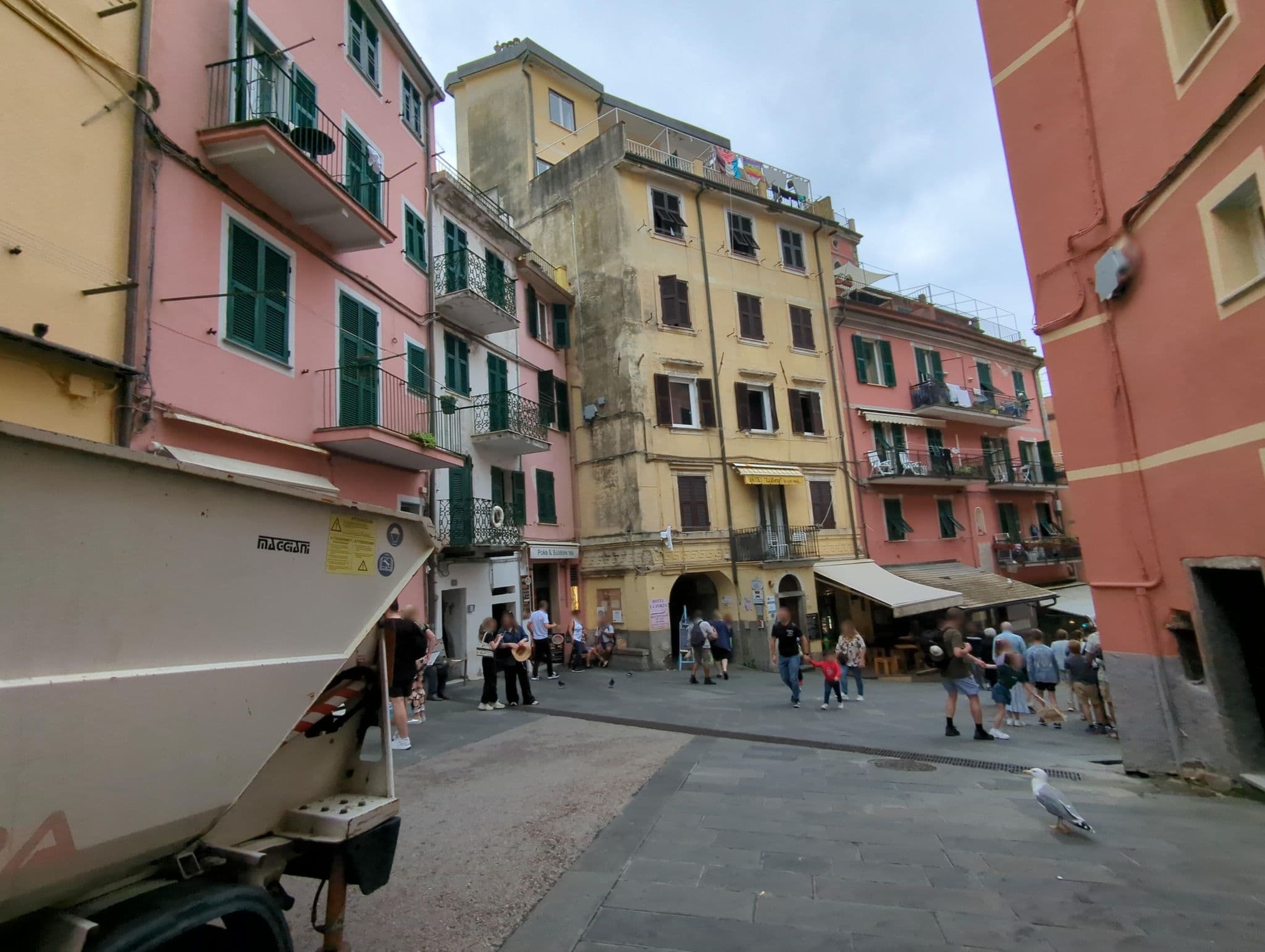 Street view near Mar-Mar, Riomaggiore — © ente (CC BY-SA · Mapillary)