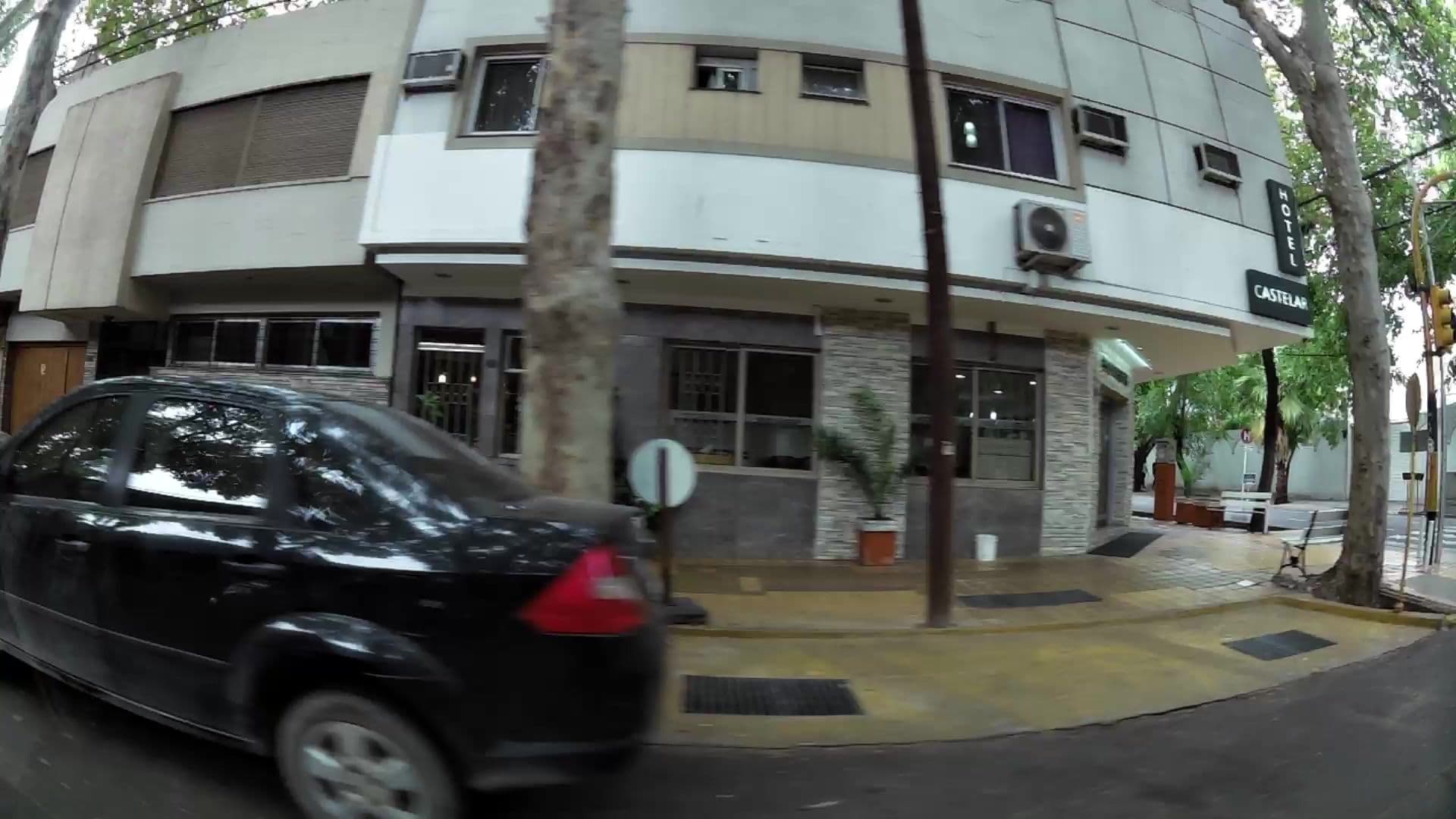 Street view near Hotel Castelar, Mendoza