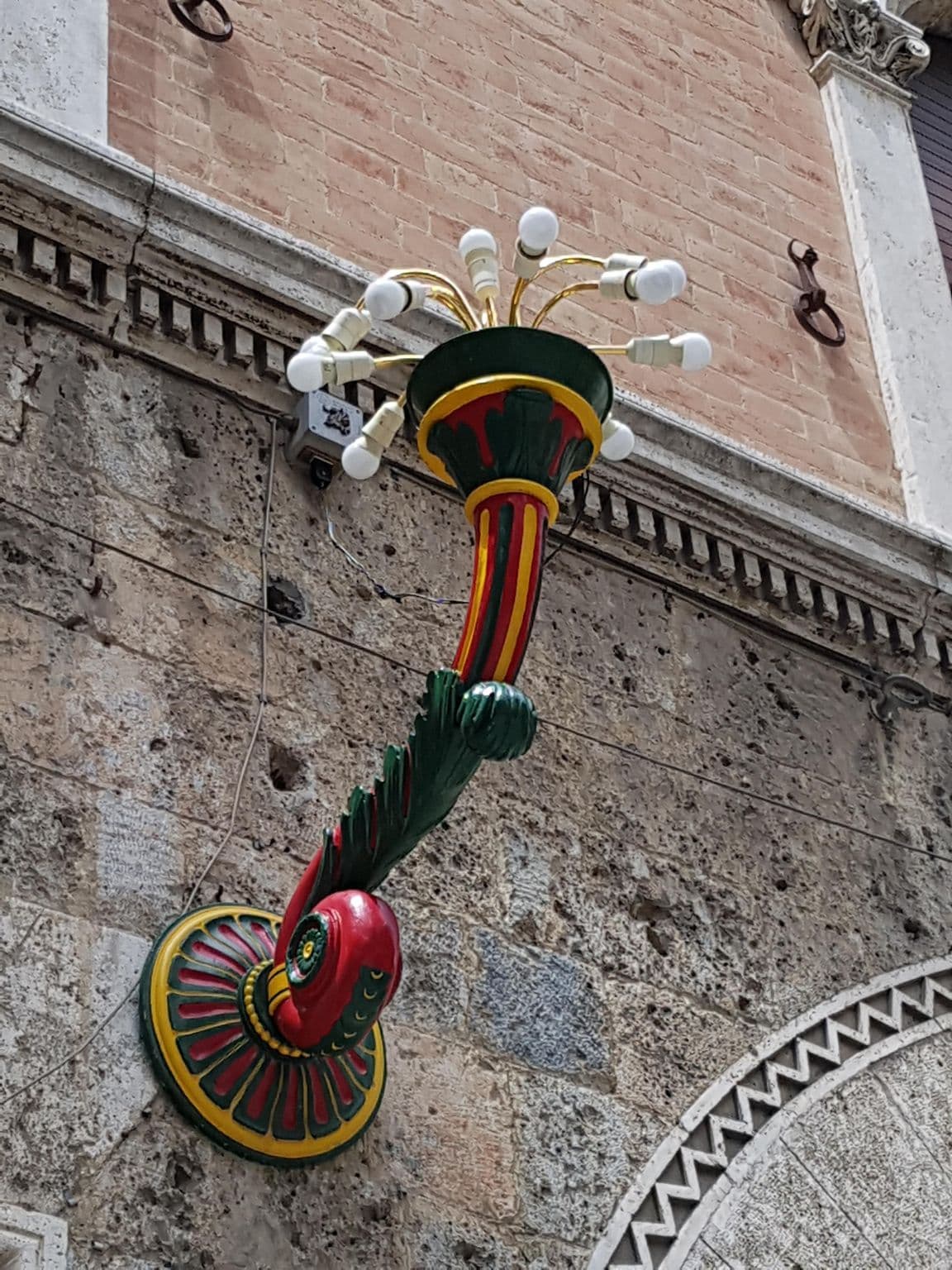 Street view near Cannon D'Oro, Siena
