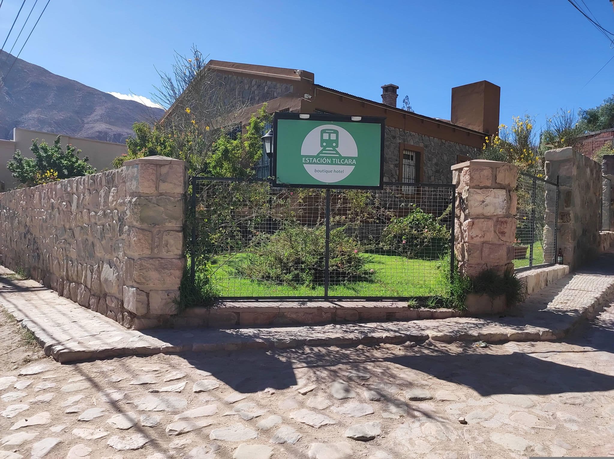 Street view near Club Hostel Tilcara, Tilcara — © diegokrein (CC BY-SA · Mapillary)