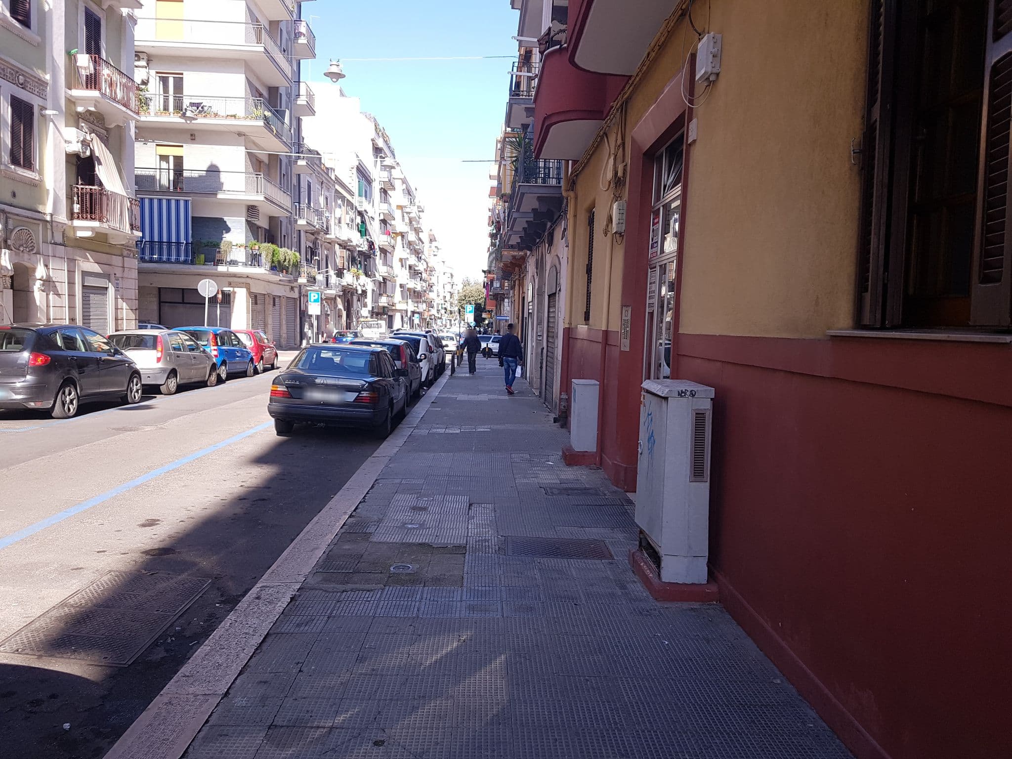 Street view near Cuore a cuore, Bari