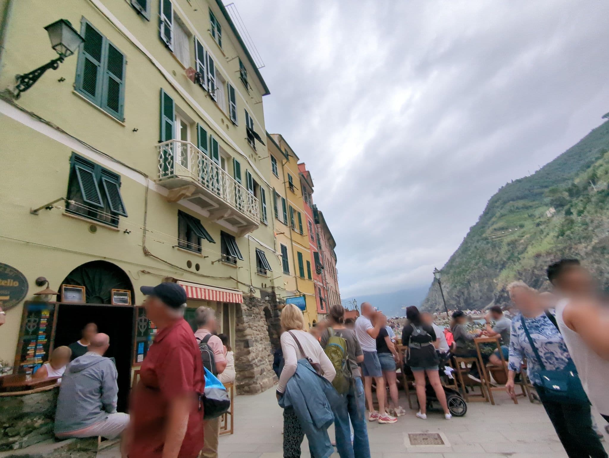 Street view near Appartamenti La Scala, Monterosso al Mare — © ente (CC BY-SA · Mapillary)