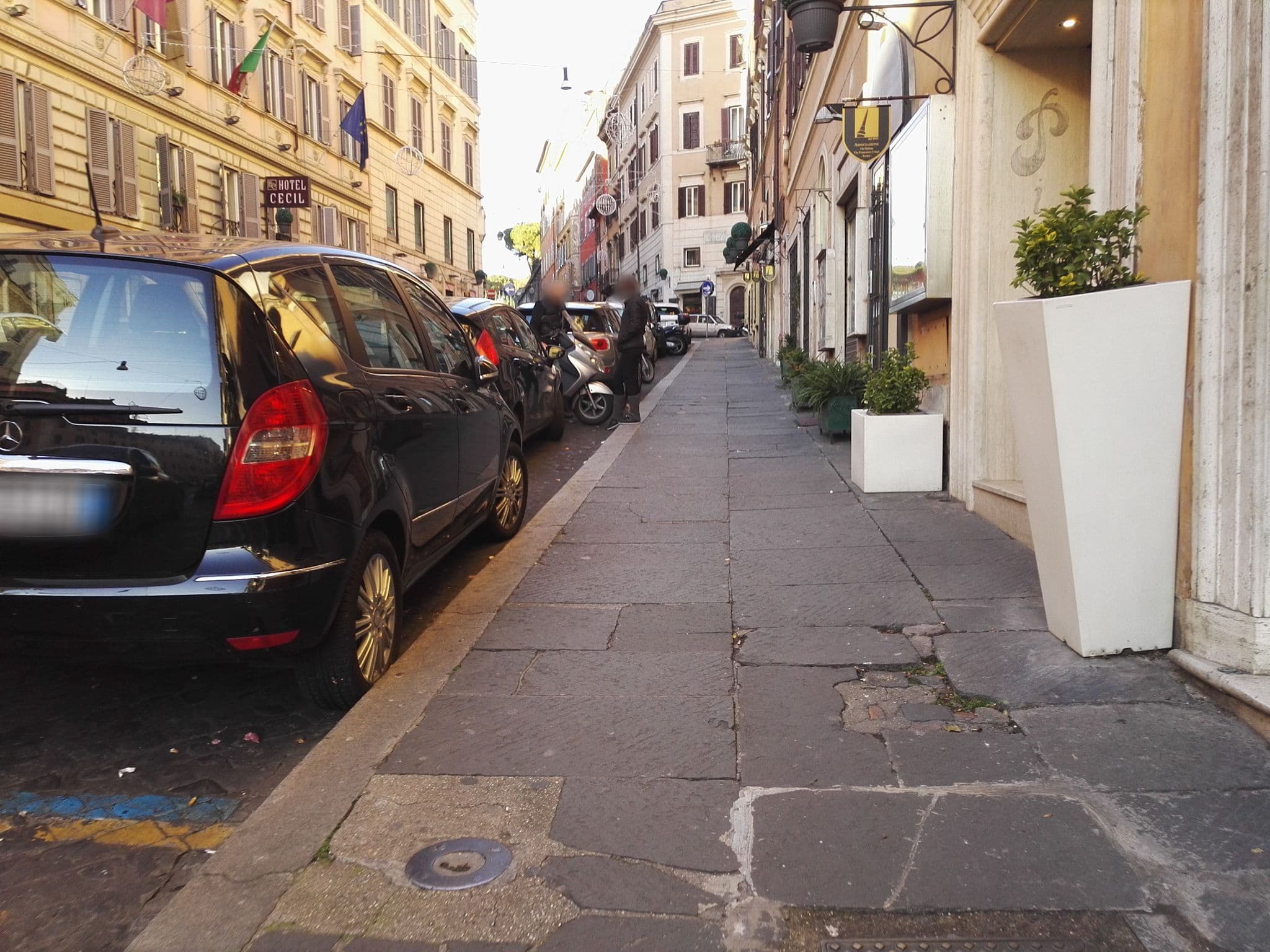 Street view near Trevi Collection Hotel - Gruppo Trevi Hotels, Ludovisi — © marcuscalabresus (CC BY-SA · Mapillary)