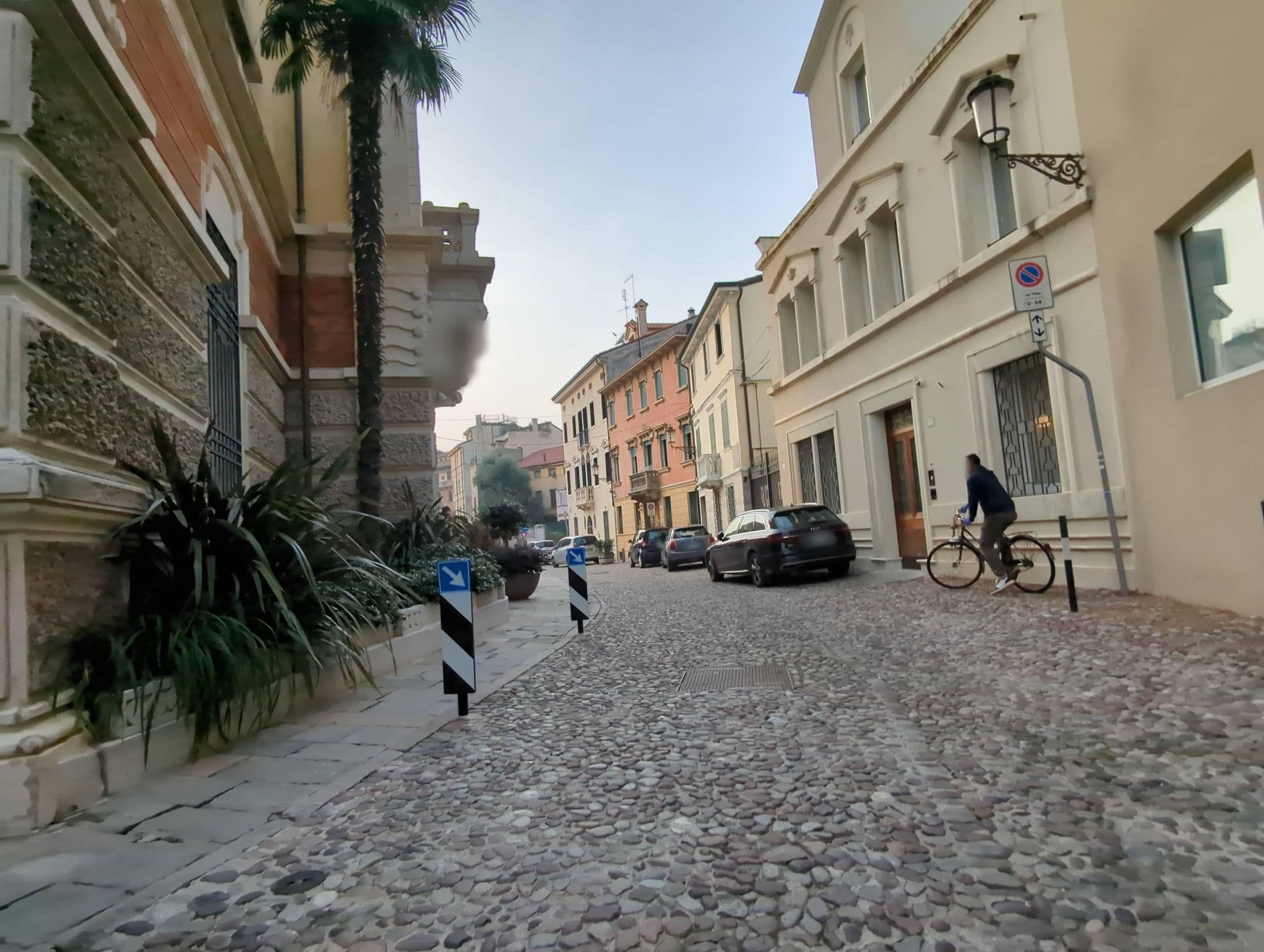 Street view near Canton dell'Orto, Padua — © miguel_andrade (CC BY-SA · Mapillary)