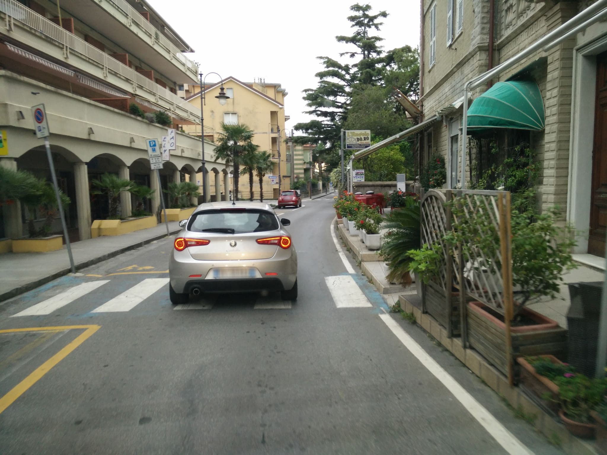 Street view near Hotel Eden, Moneglia — © joostjakob (CC BY-SA · Mapillary)