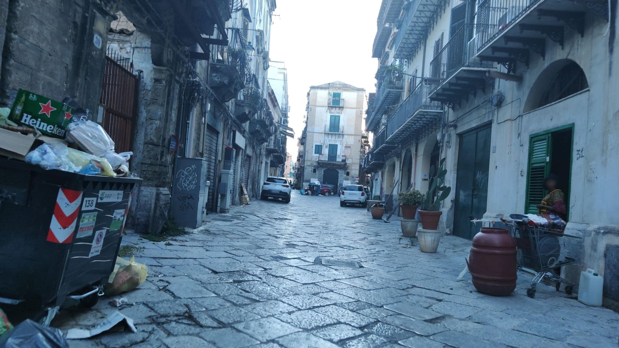 Street view near Double H Hostel, Palermo — © mrey (CC BY-SA · Mapillary)
