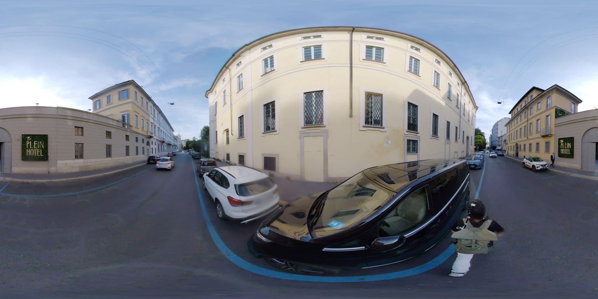 Street view near The Plein Hotel, Brera