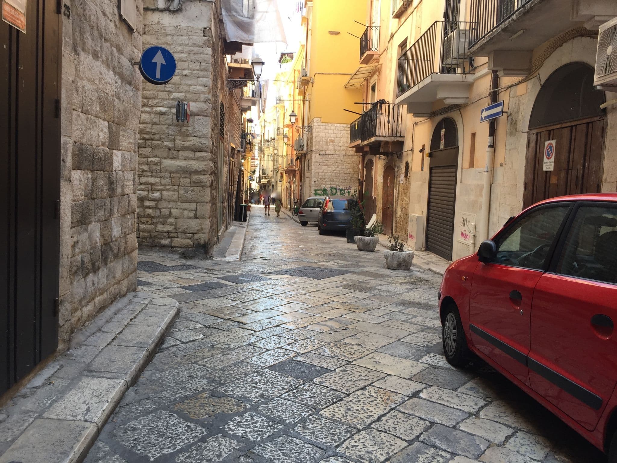 Street view near Lullaby Room, Bari