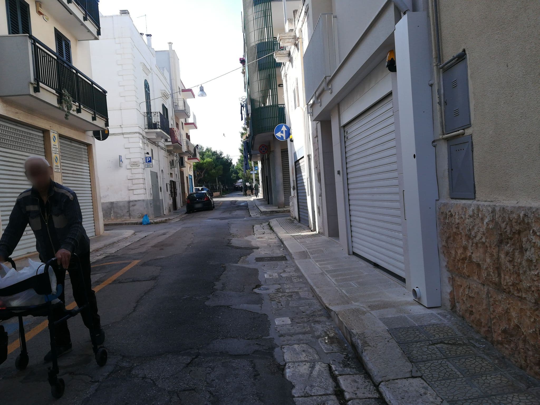 Street view near Marea B&B, Polignano a Mare — © jeawrong (CC BY-SA · Mapillary)