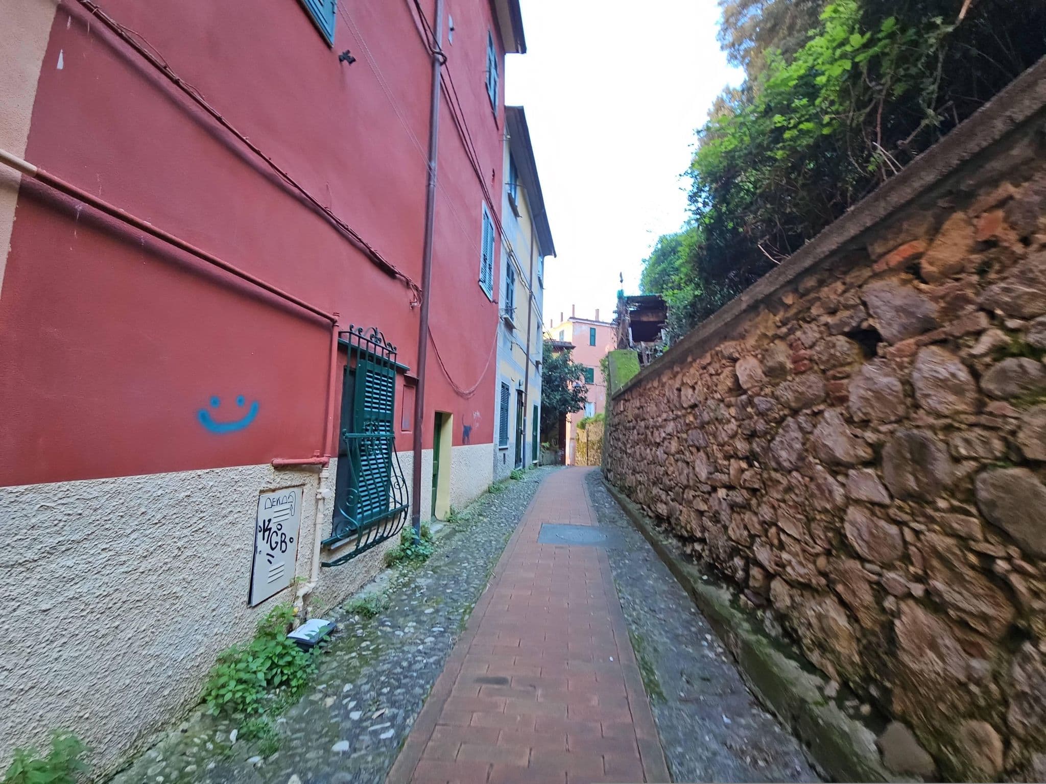 Street view near Once Upon a Time, Lerici — © Yha1 (CC BY-SA · Mapillary)