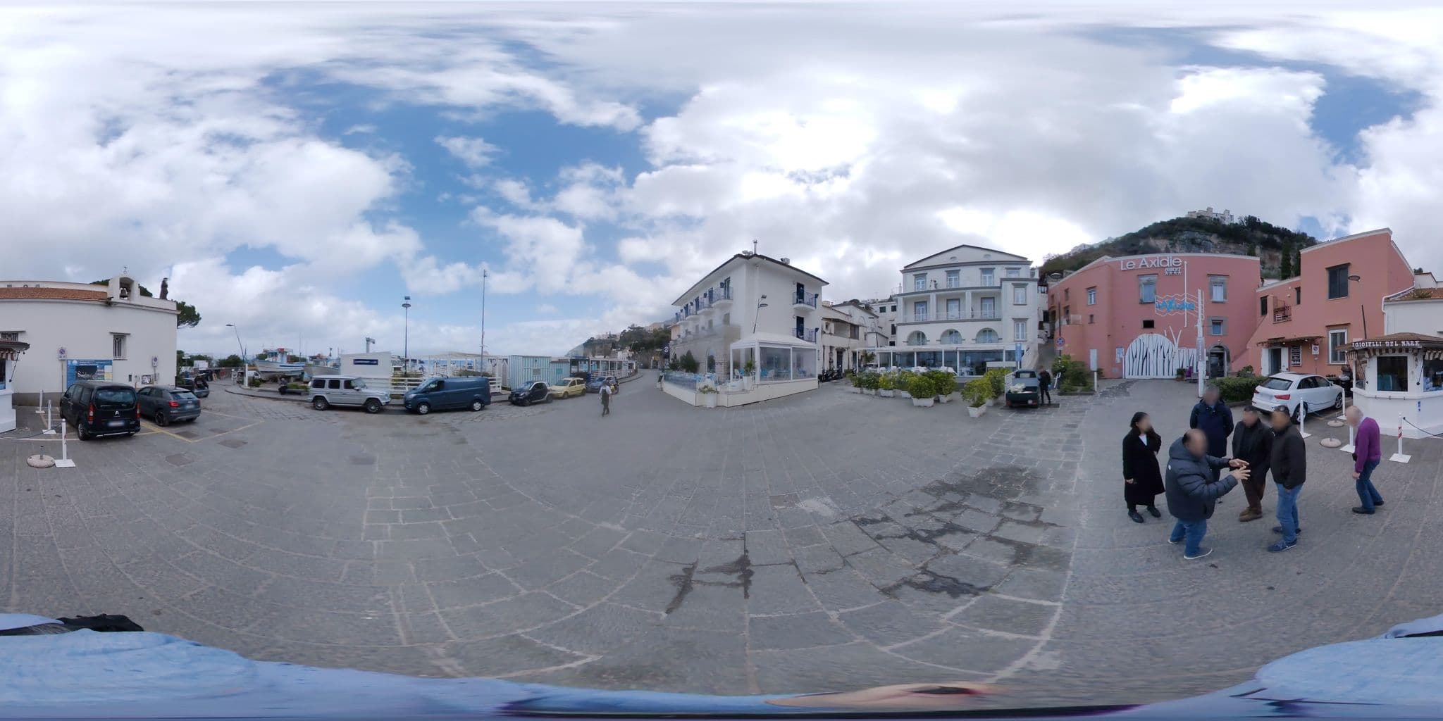 Street view near Albergo Le Ancore, Vico Equense — © stefan-RolfsRom (CC BY-SA · Mapillary)