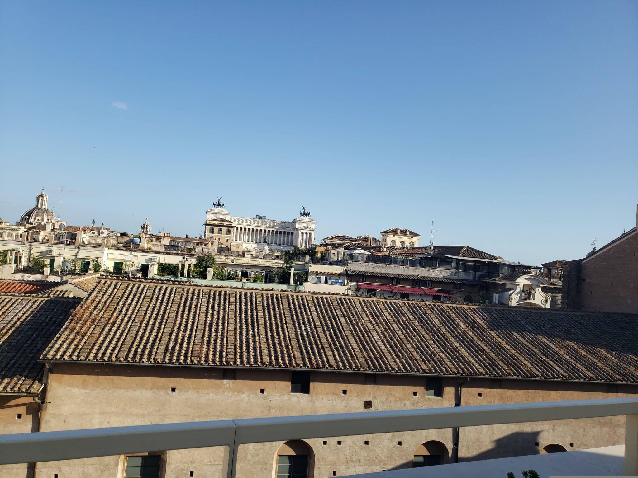 Street view near Six Senses Rome, Pigna — © mapfool (CC BY-SA · Mapillary)