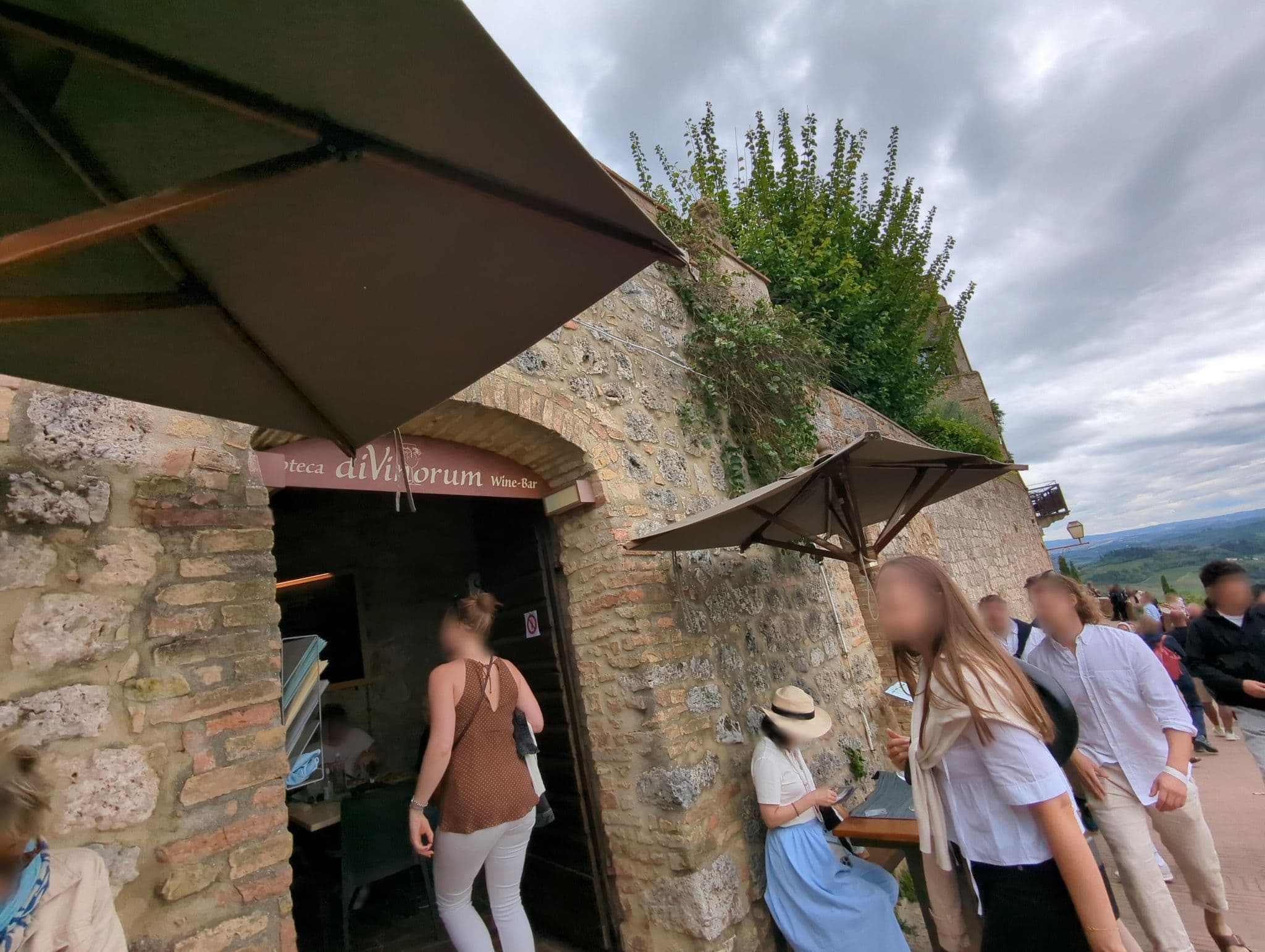 Street view near Albergo Cisterna, San Gimignano — © ente (CC BY-SA · Mapillary)