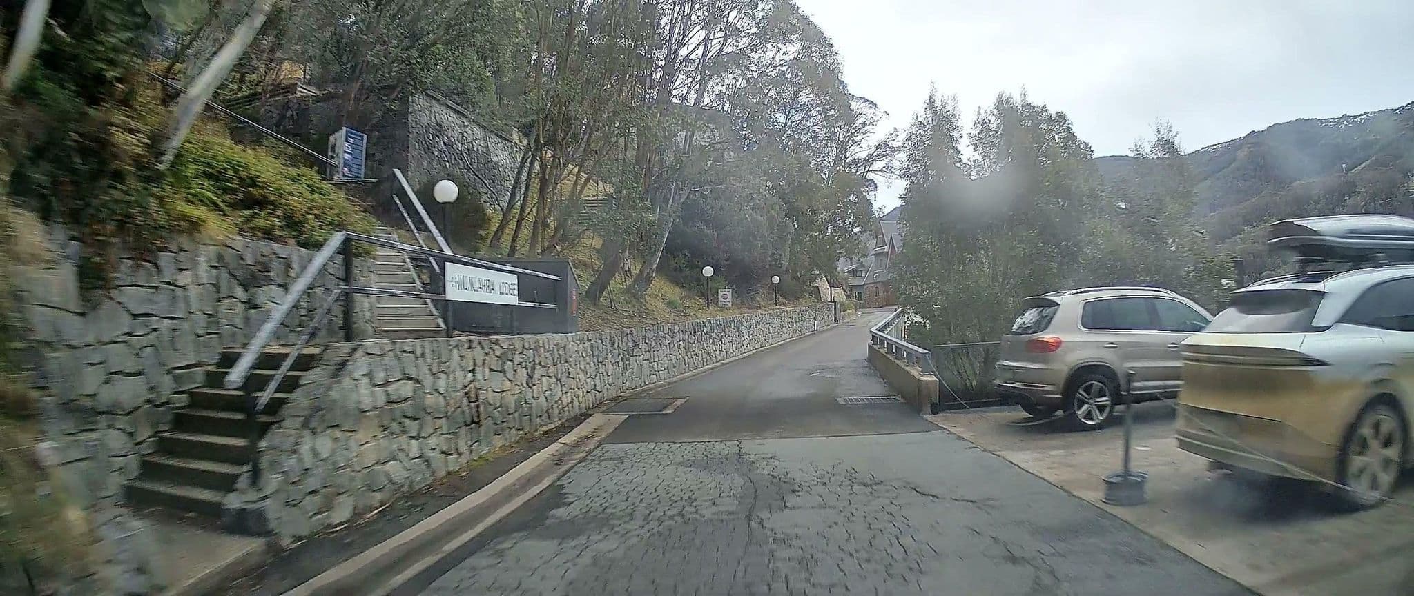 Street view near Inala Apartments, Jindabyne — © maxim752 (CC BY-SA · Mapillary)