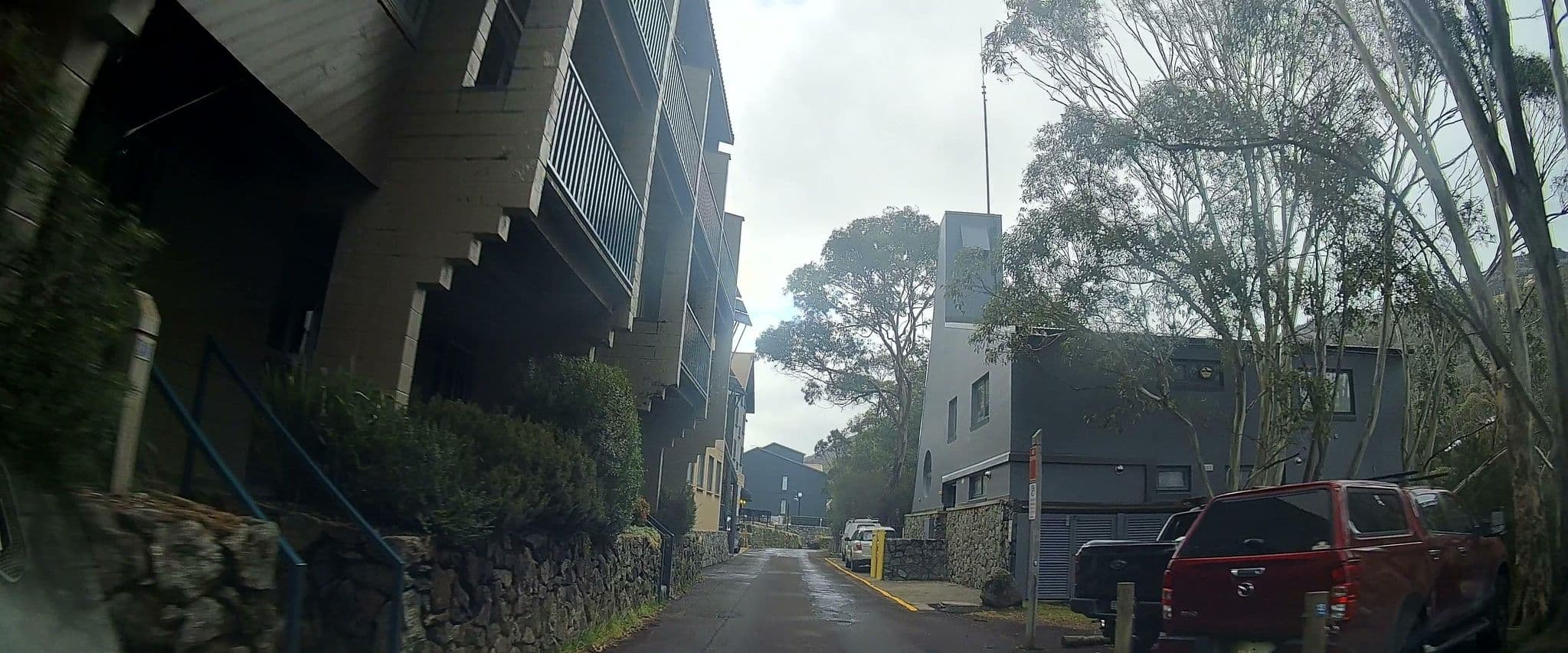 Street view near Warrina Apartments, Jindabyne — © maxim752 (CC BY-SA · Mapillary)