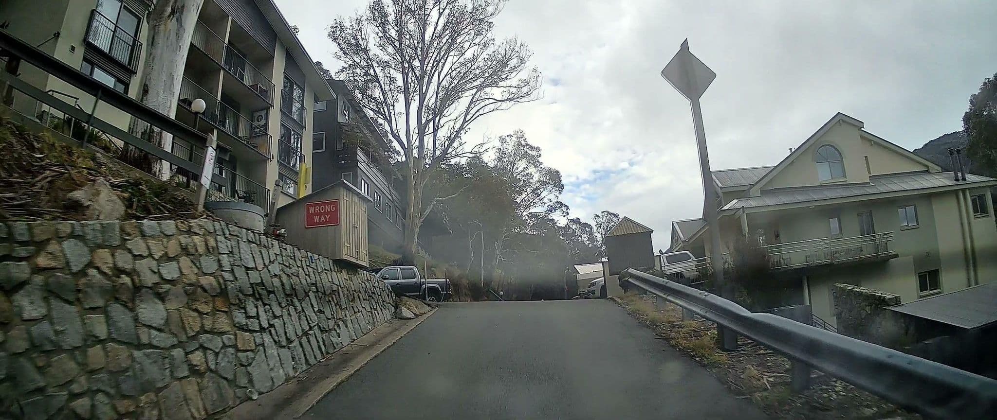 Street view near Avior Lodge, Jindabyne — © maxim752 (CC BY-SA · Mapillary)