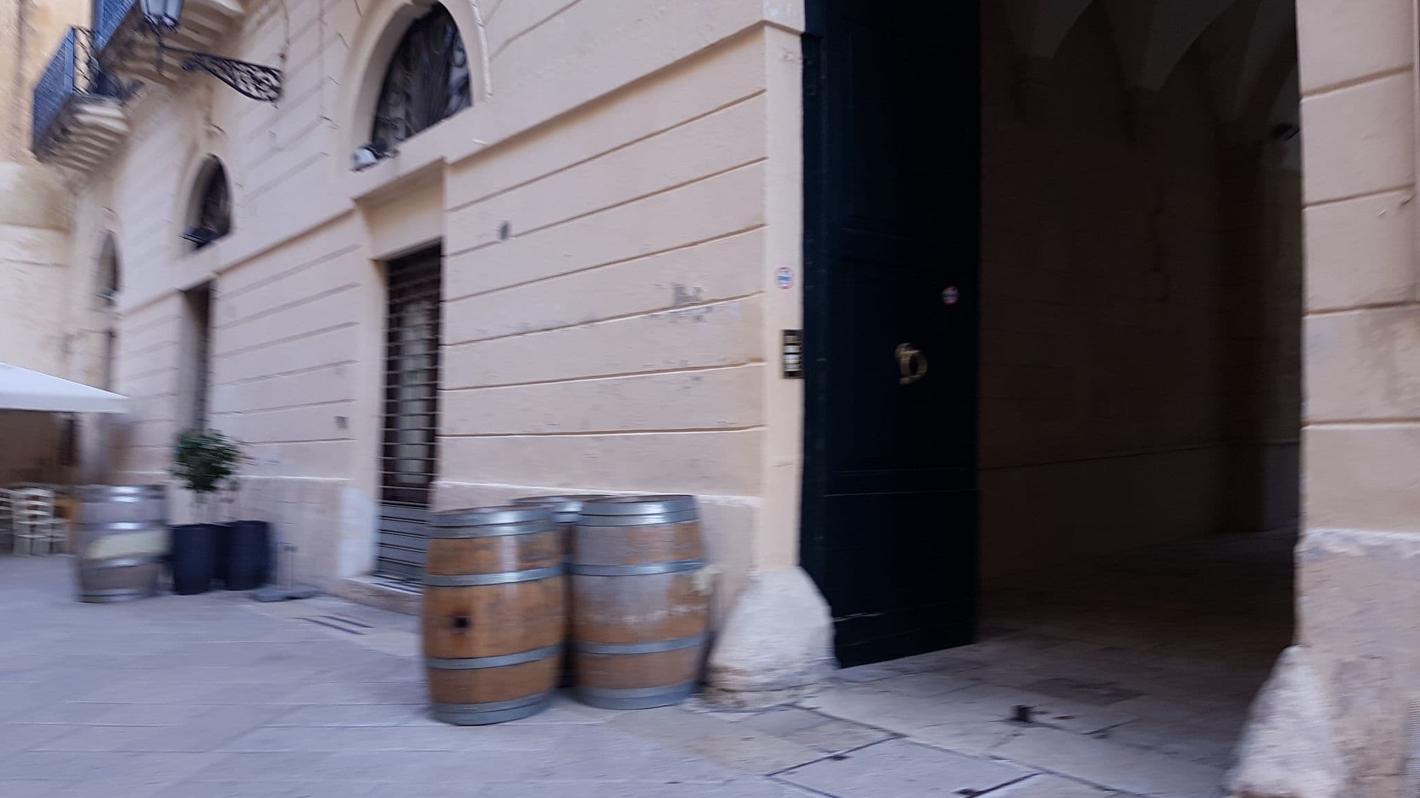 Street view near B&B Michelangelo, Lecce