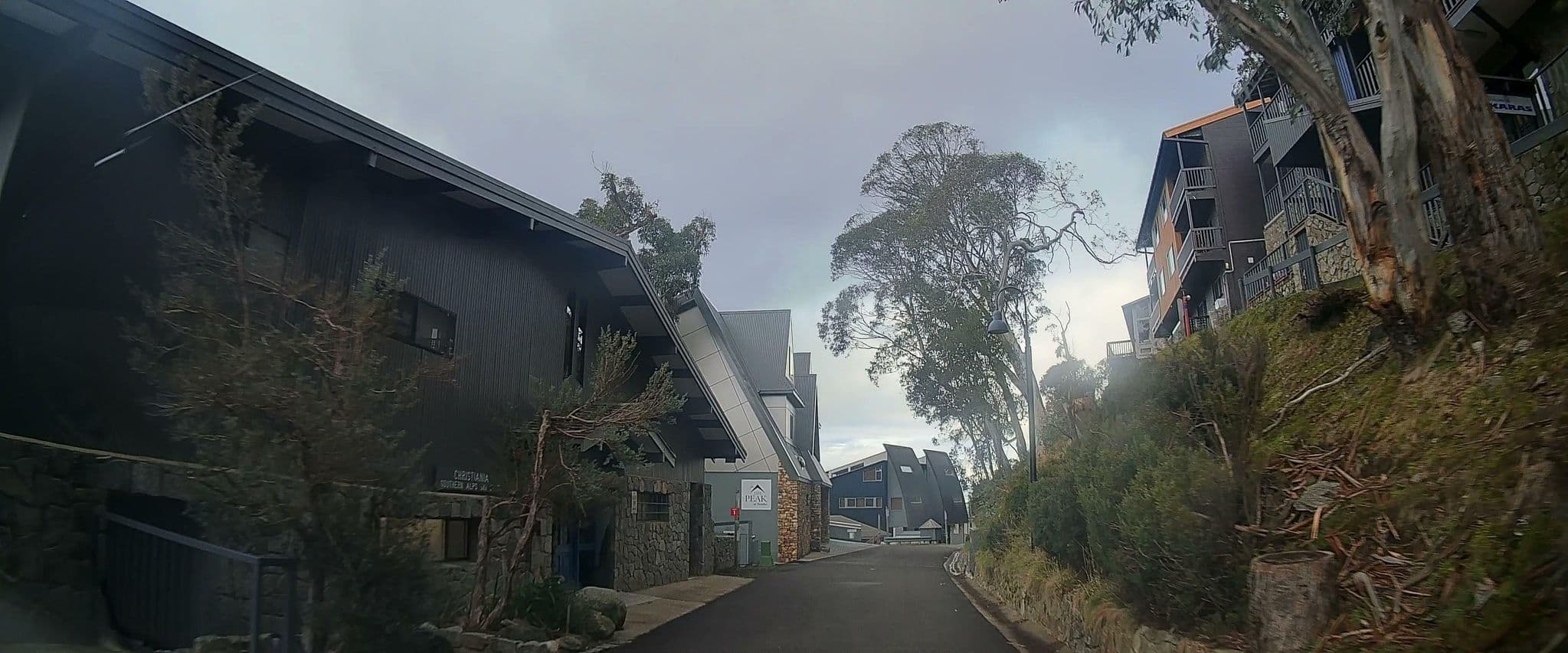 Street view near Kara's Apartments, Jindabyne — © maxim752 (CC BY-SA · Mapillary)