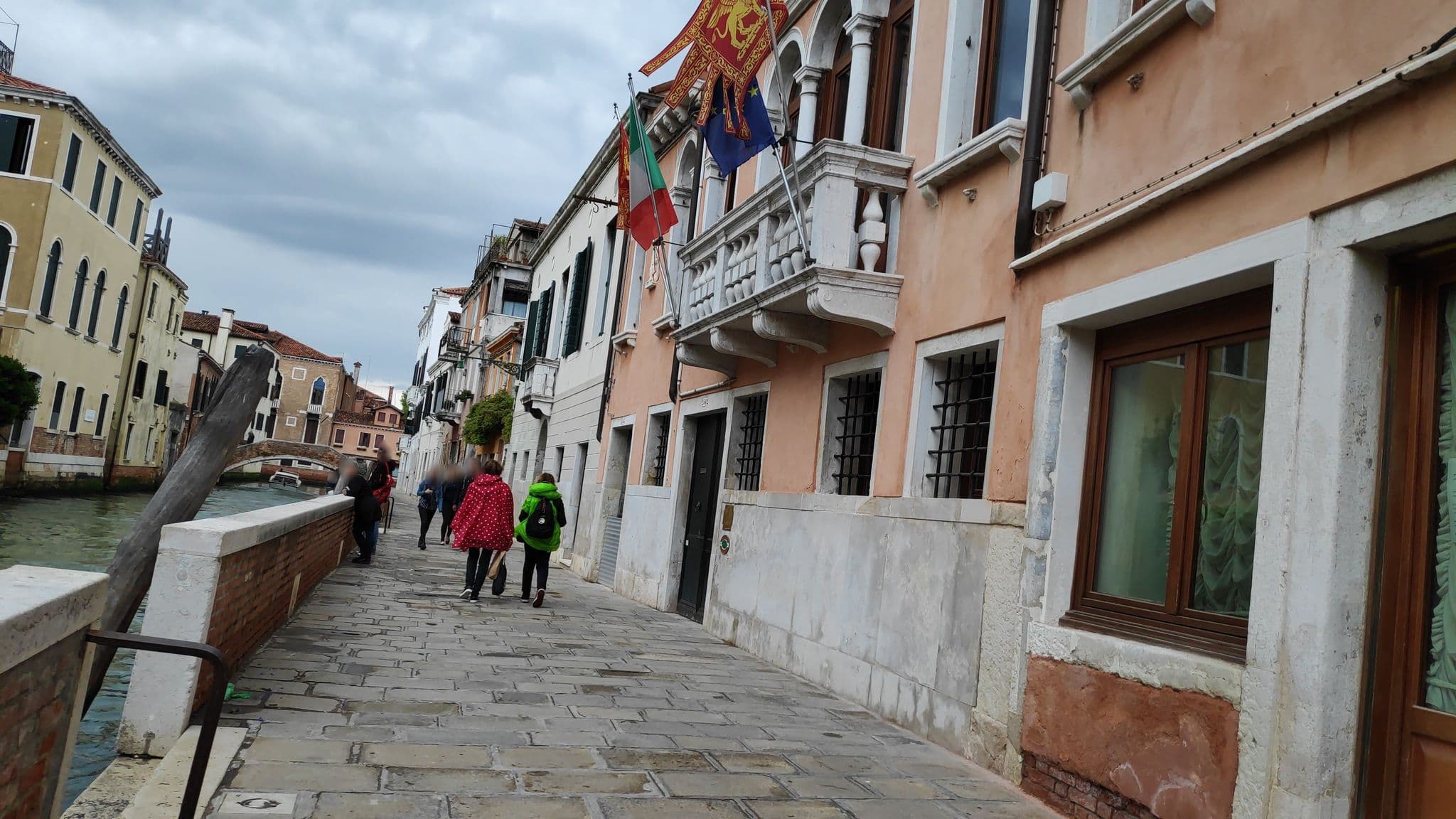 Street view near Avogaria Rooms, Giudecca — © marcuscalabresus (CC BY-SA · Mapillary)