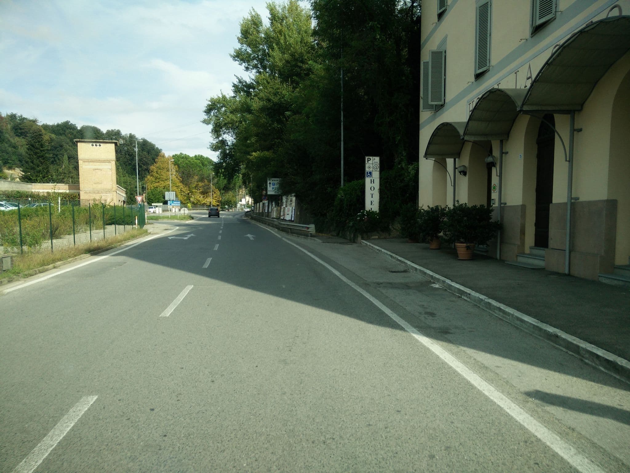 Street view near Hotel La Colonna, Siena