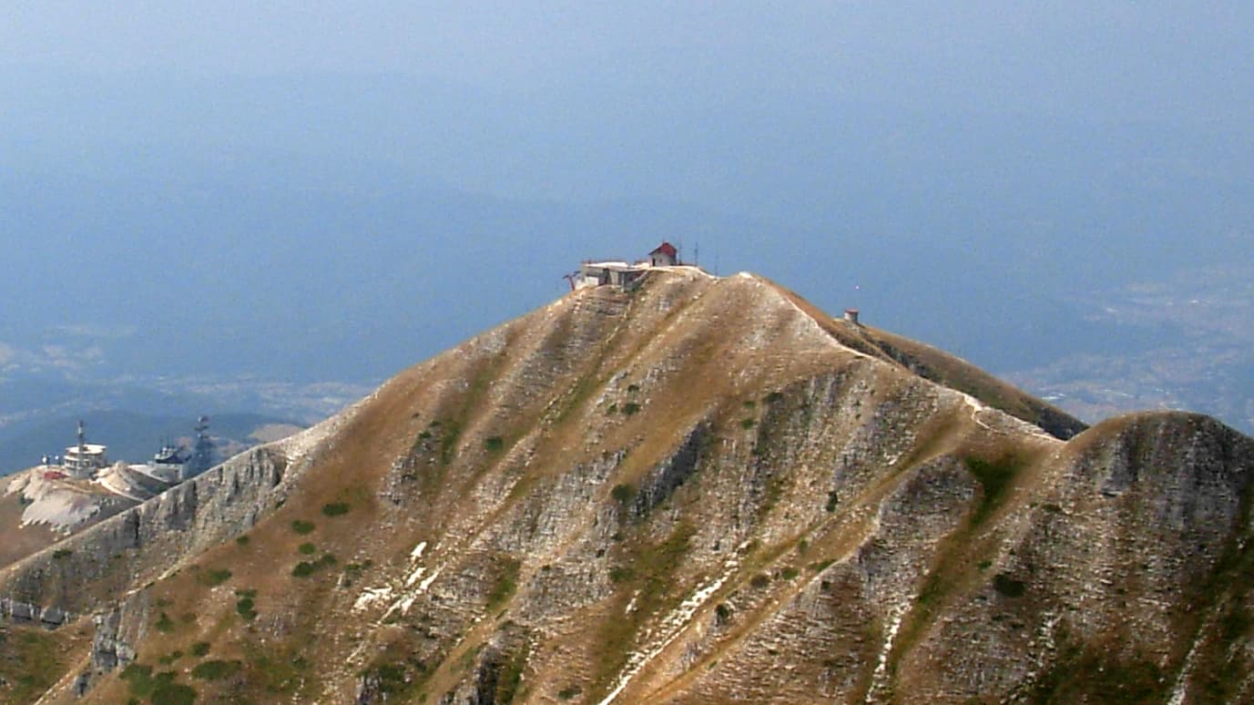 Rifugio Massimo Rinaldi (via Wikimedia Commons, Public domain)