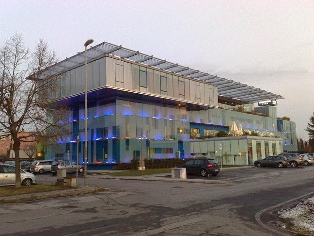 Hotel San Ranieri (via Wikimedia Commons, Public domain)