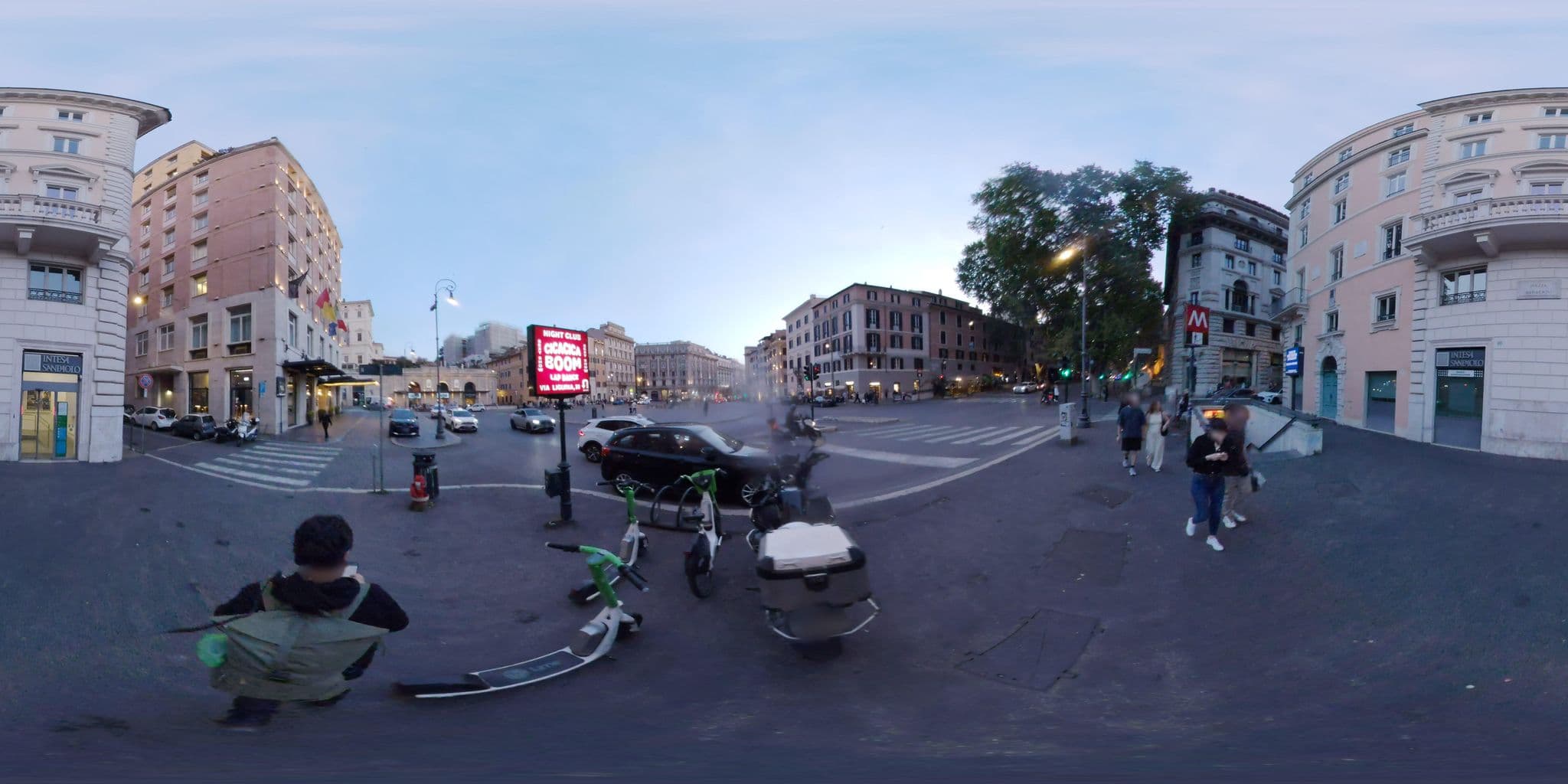 Street view near Hotel Bernini Bristol, Ludovisi — © mapconcierge (CC BY-SA · Mapillary)