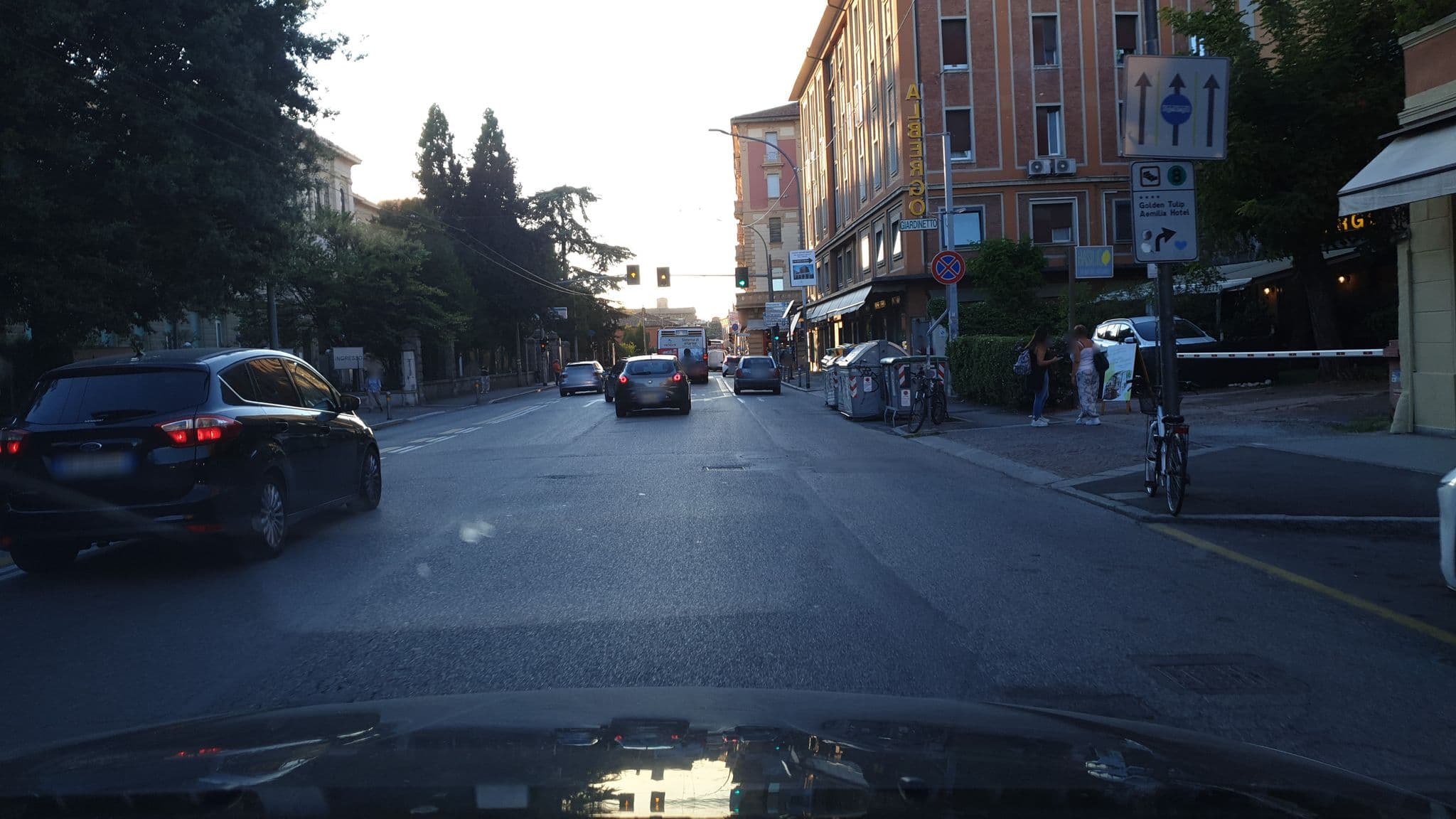 Street view near Giardinetto, Bologna