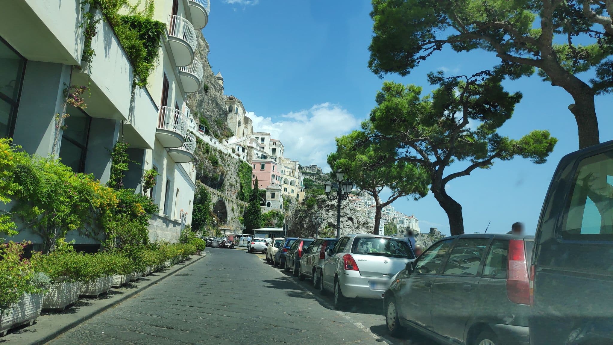 Street view near La Bussola, Amalfi — © marcuscalabresus (CC BY-SA · Mapillary)