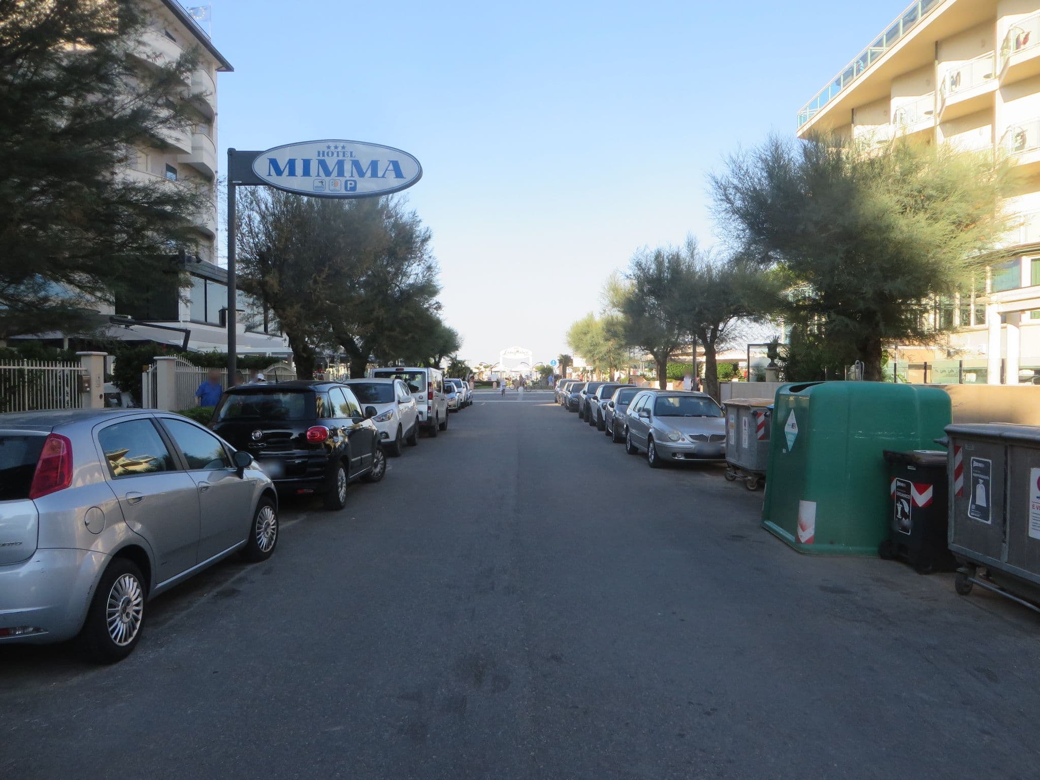 Street view near Hotel Consul, Milano Marittima