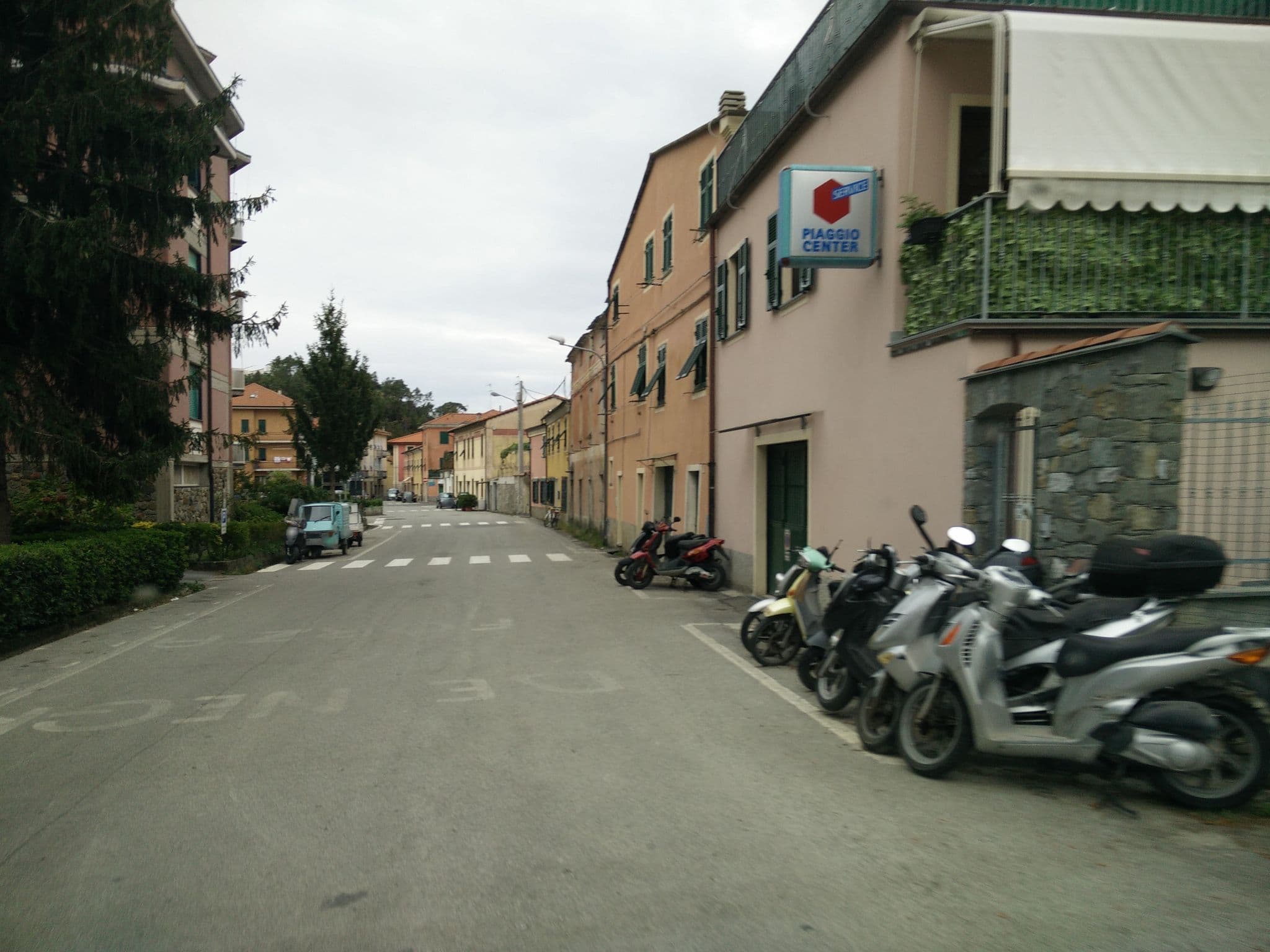 Street view near Luna Rossa, Levanto