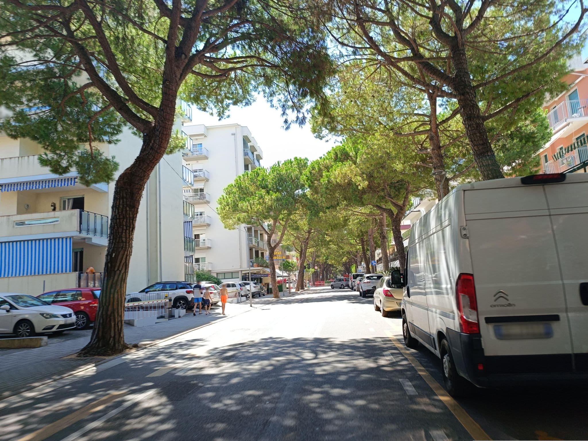 Street view near Hotel da Liviano, Lido di Jesolo — © Duro (CC BY-SA · Mapillary)