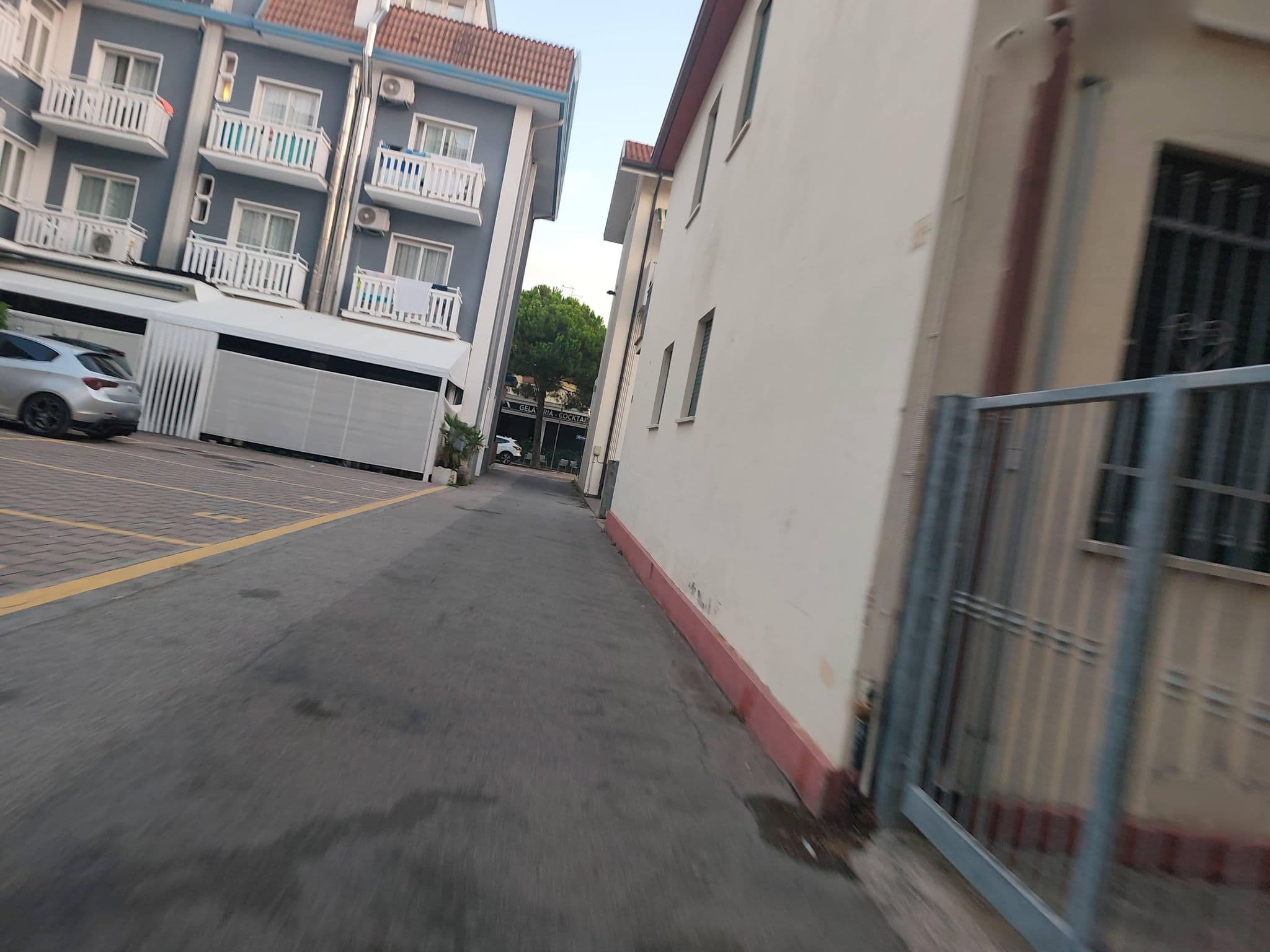 Street view near Helvetia, Lido di Jesolo — © Duro (CC BY-SA · Mapillary)